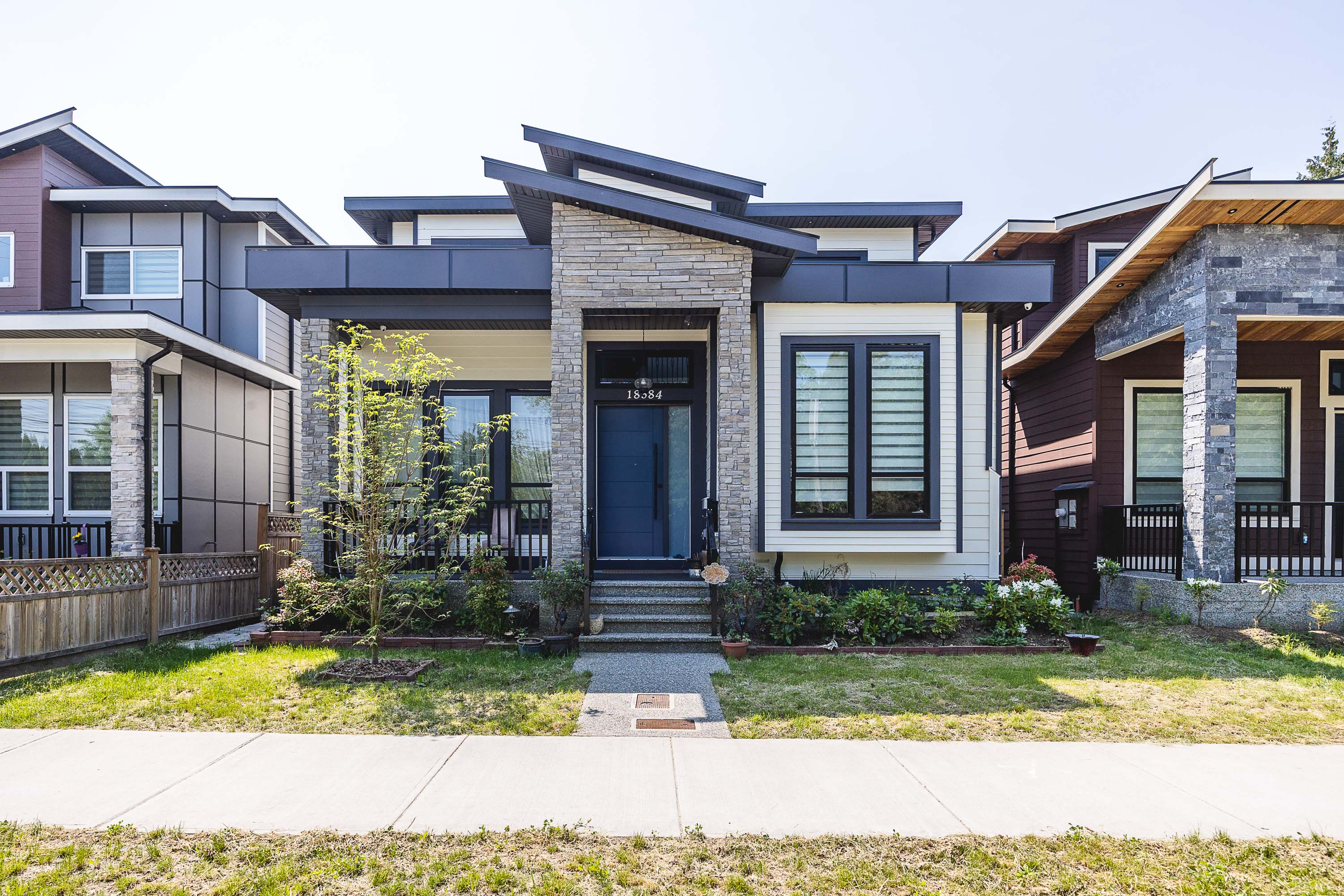 18384 60 Avenue, Surrey