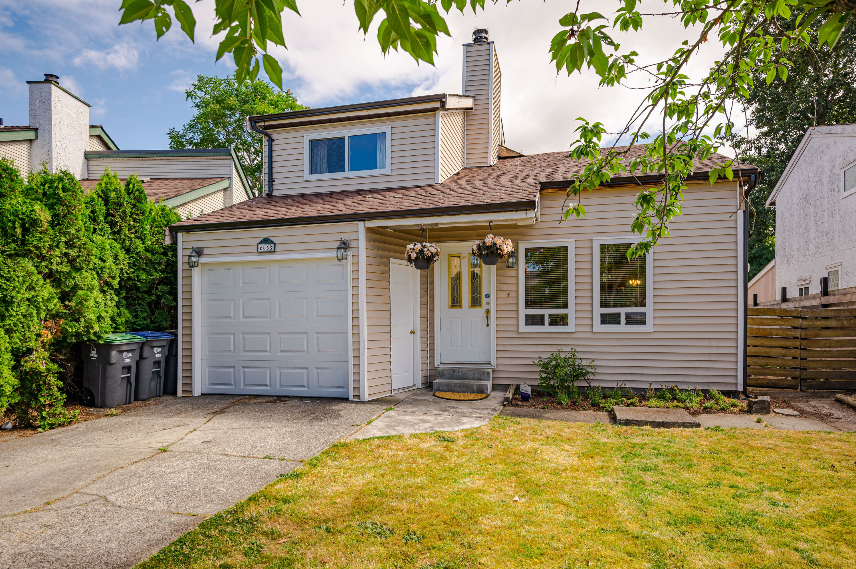 6068 Brooks Crescent, Surrey