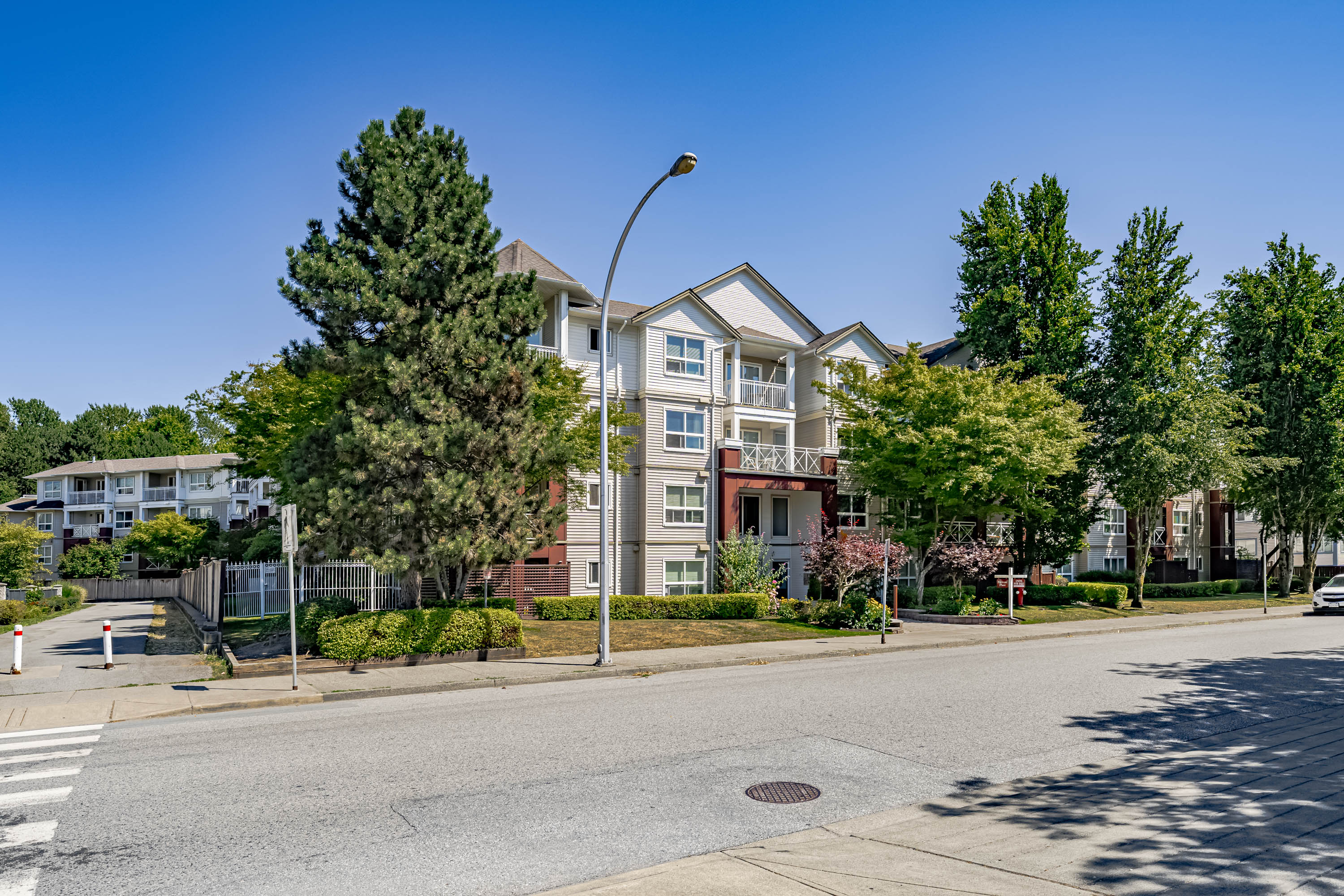 427 - 8068 120A Street, Surrey