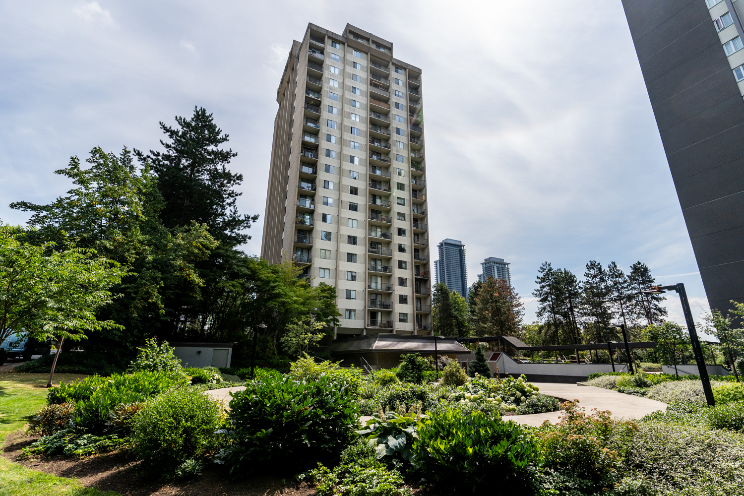 1002 - 9595 Erickson Drive, Burnaby