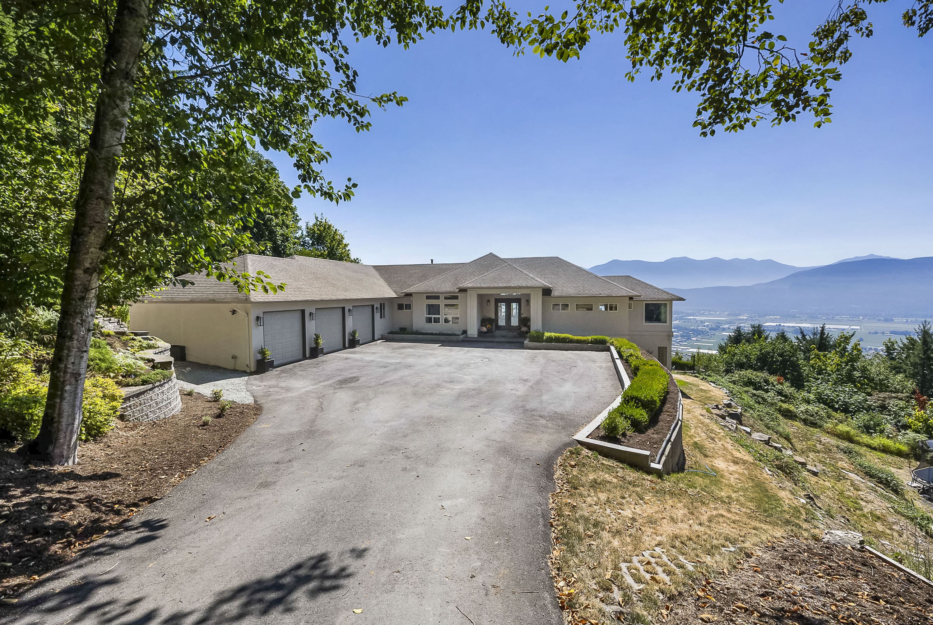 43580 Bracken Drive, Chilliwack