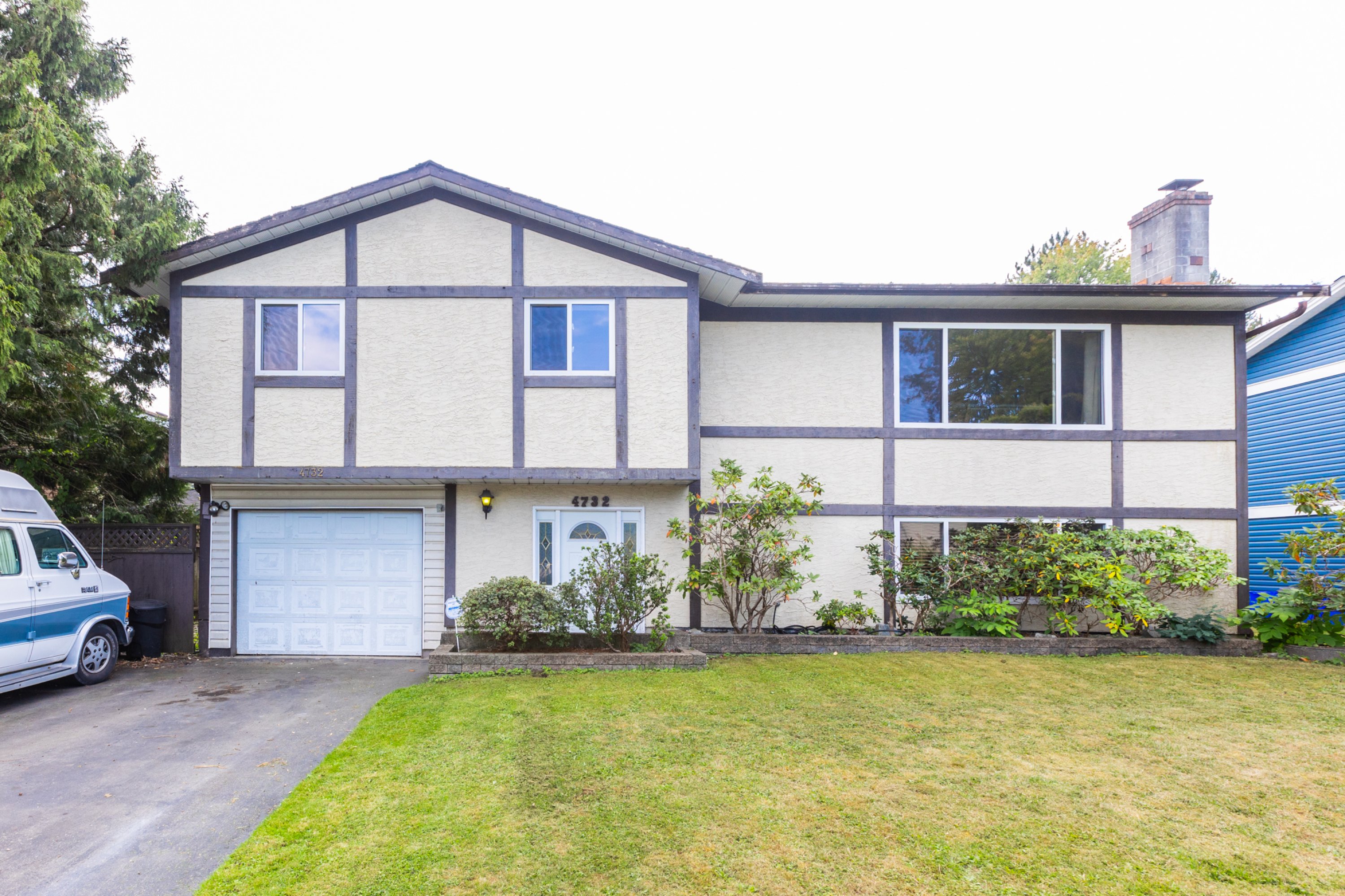 4732 207A Street, Langley