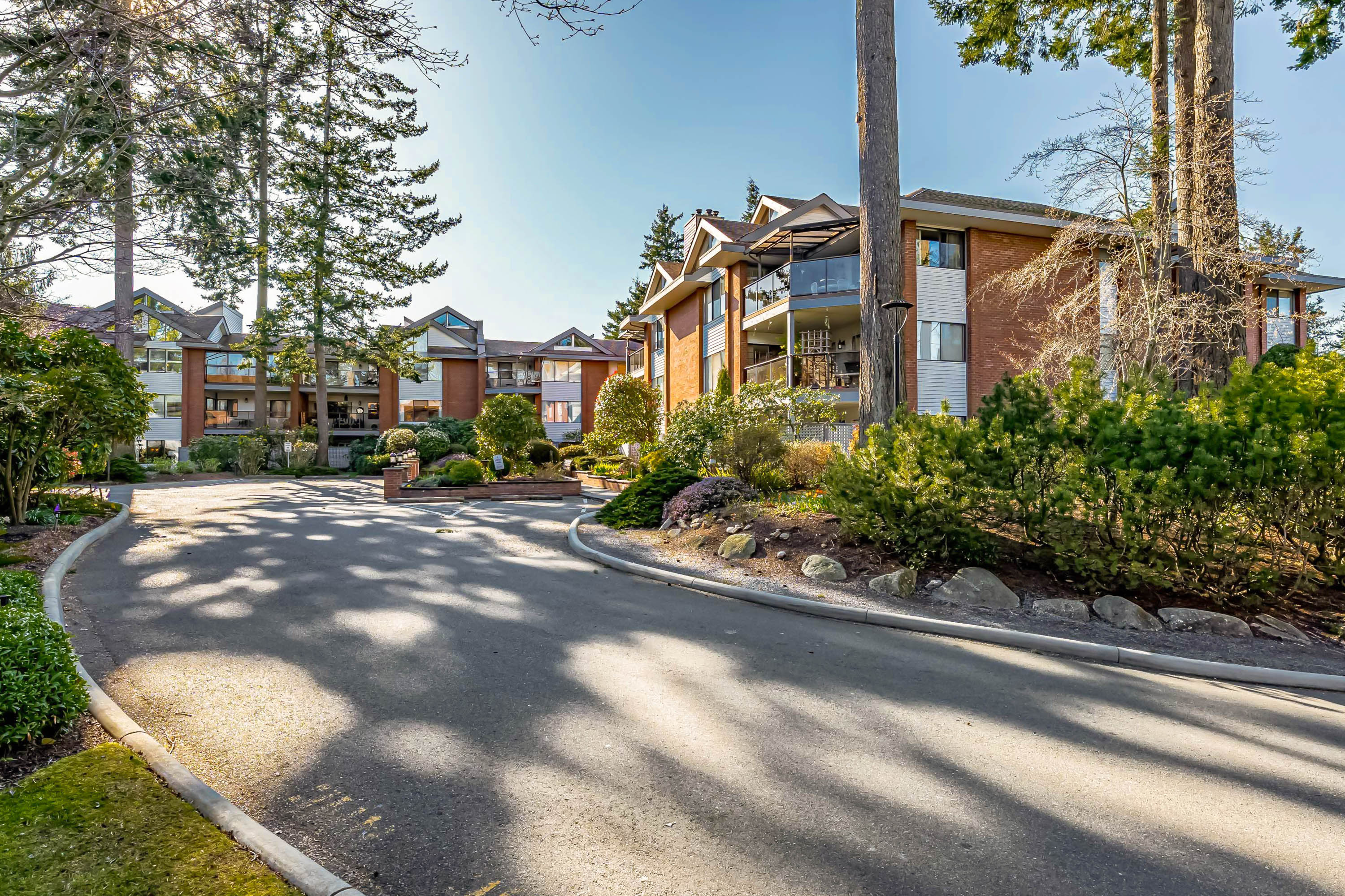 115 - 15270 17 Avenue, Surrey