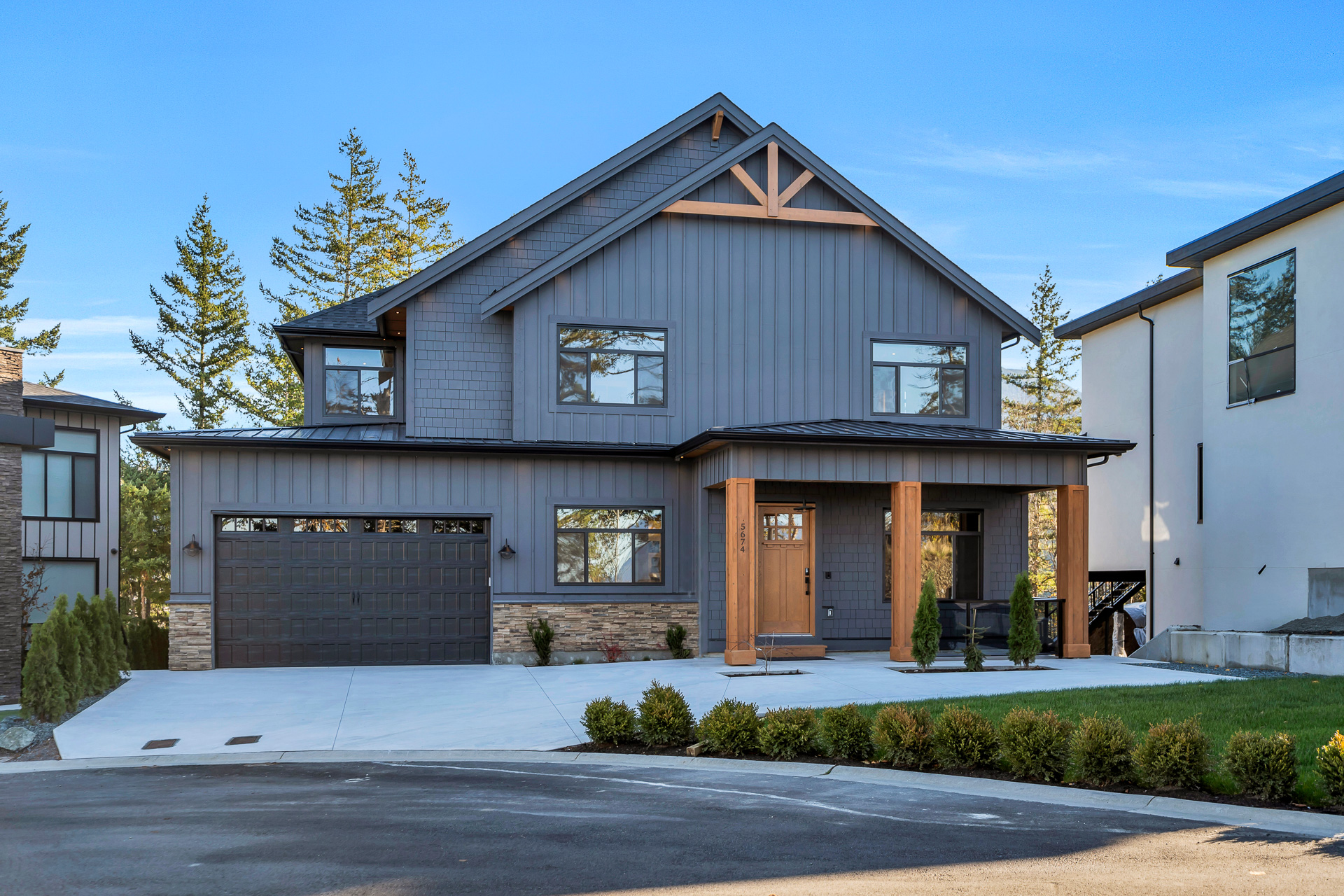 5674 Crimson Ridge, Chilliwack