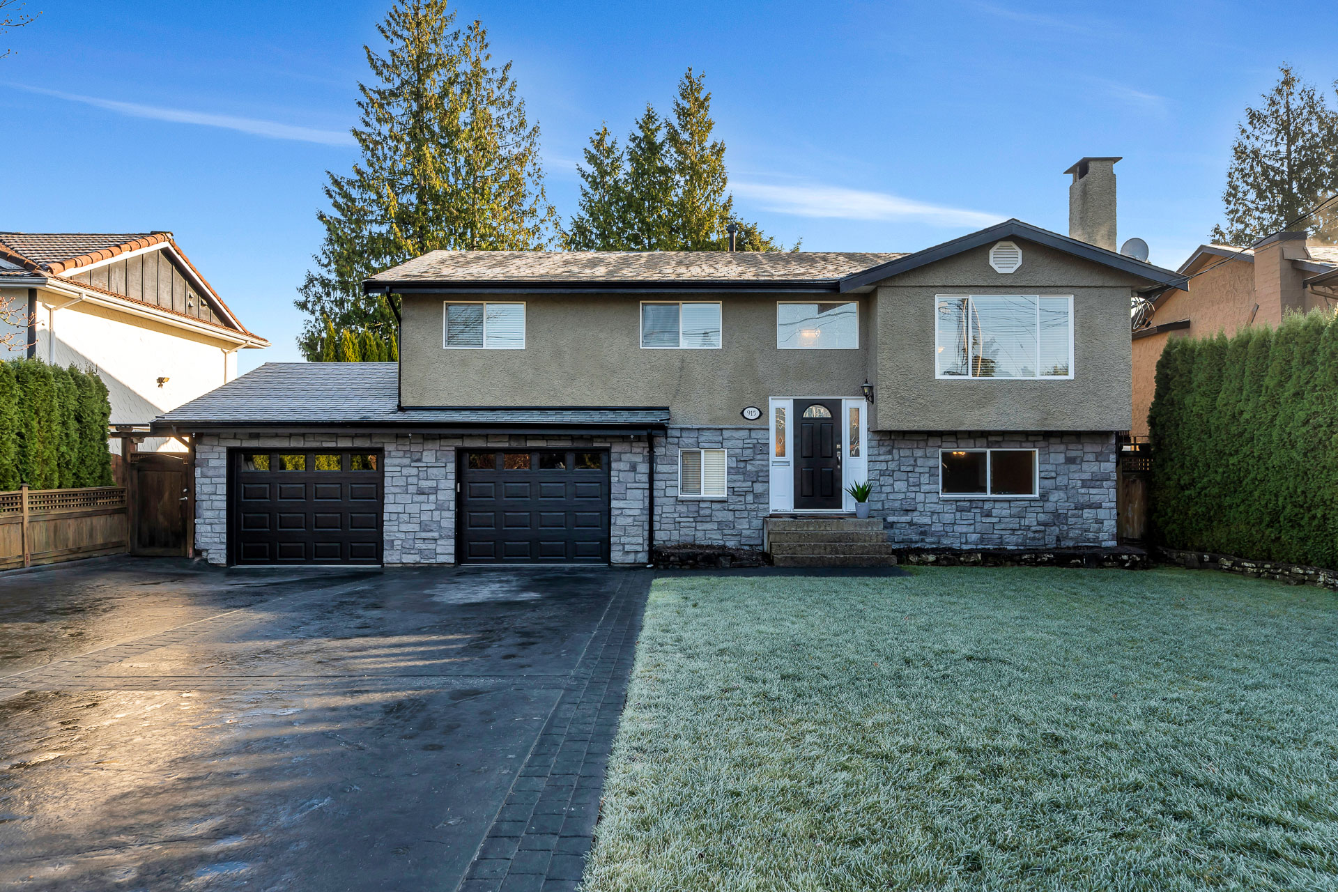 915 Kelvin Street, Coquitlam