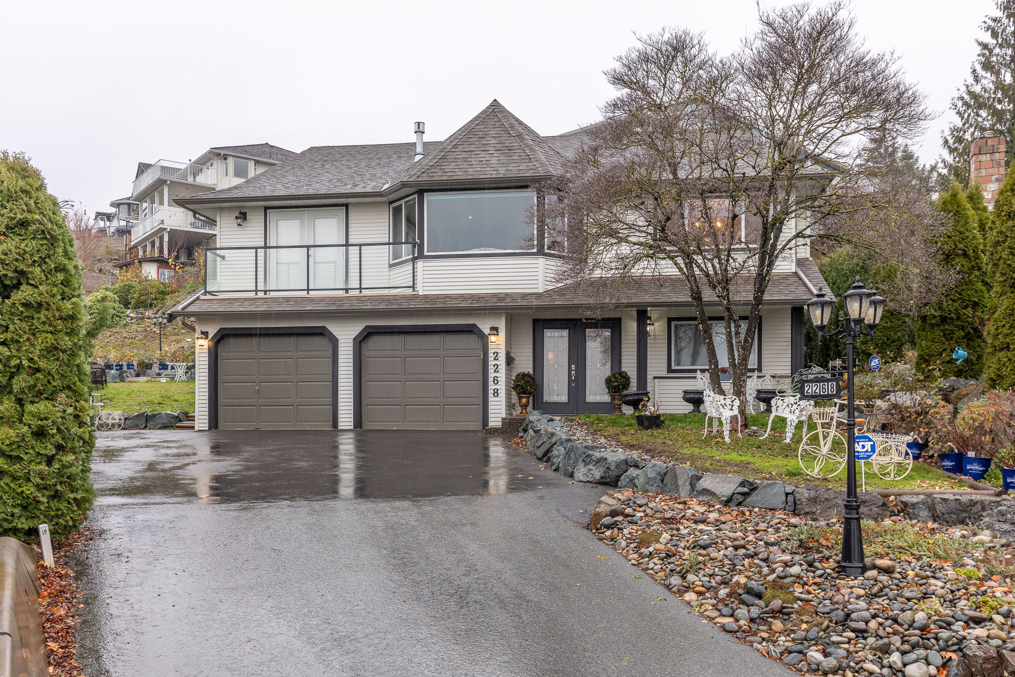 2268 Mountain Drive, Abbotsford