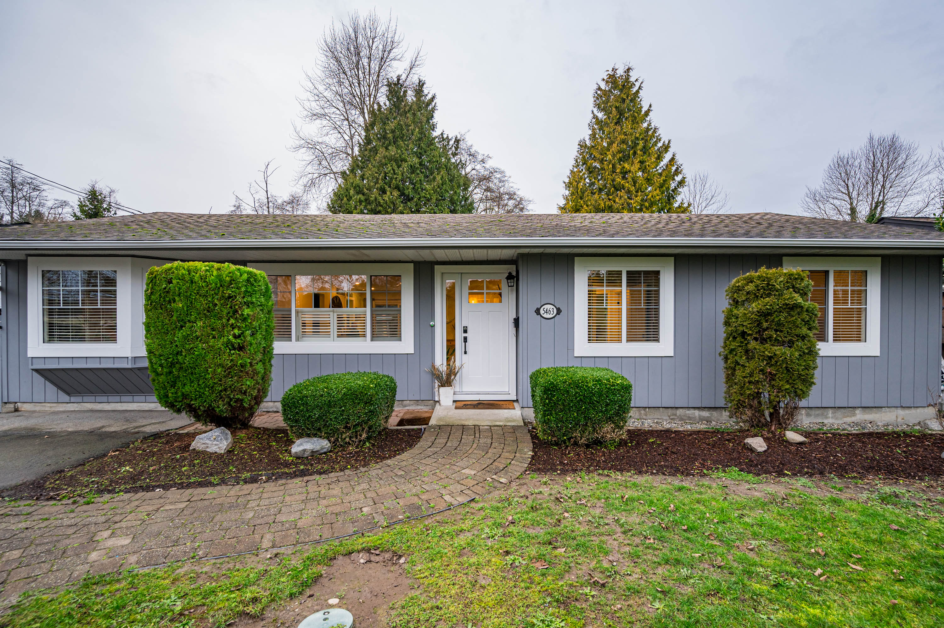 5463 River Road, Ladner