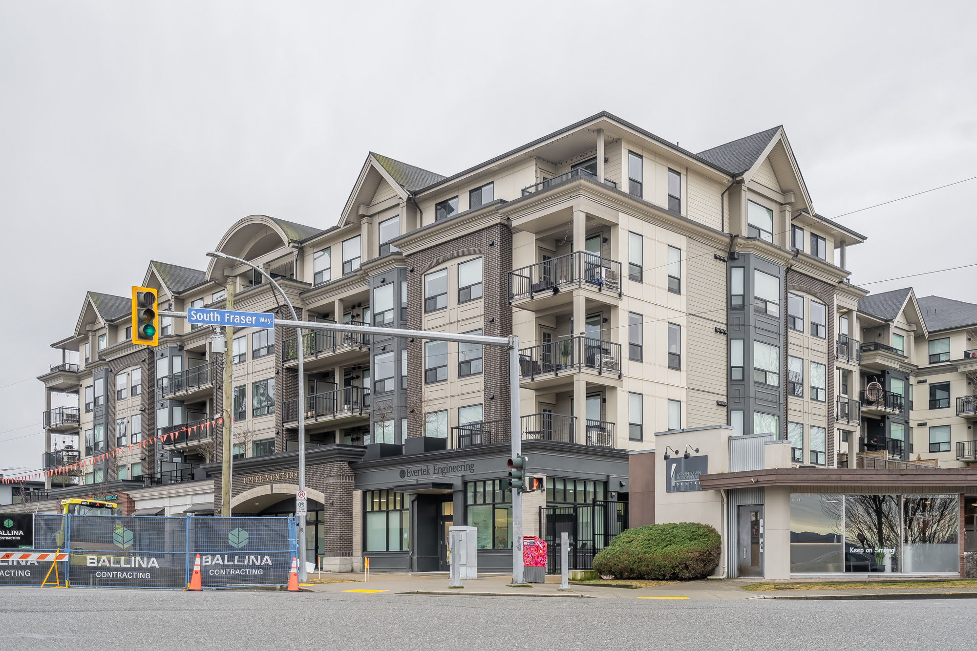 327 - 2493 Montrose Avenue, Abbotsford