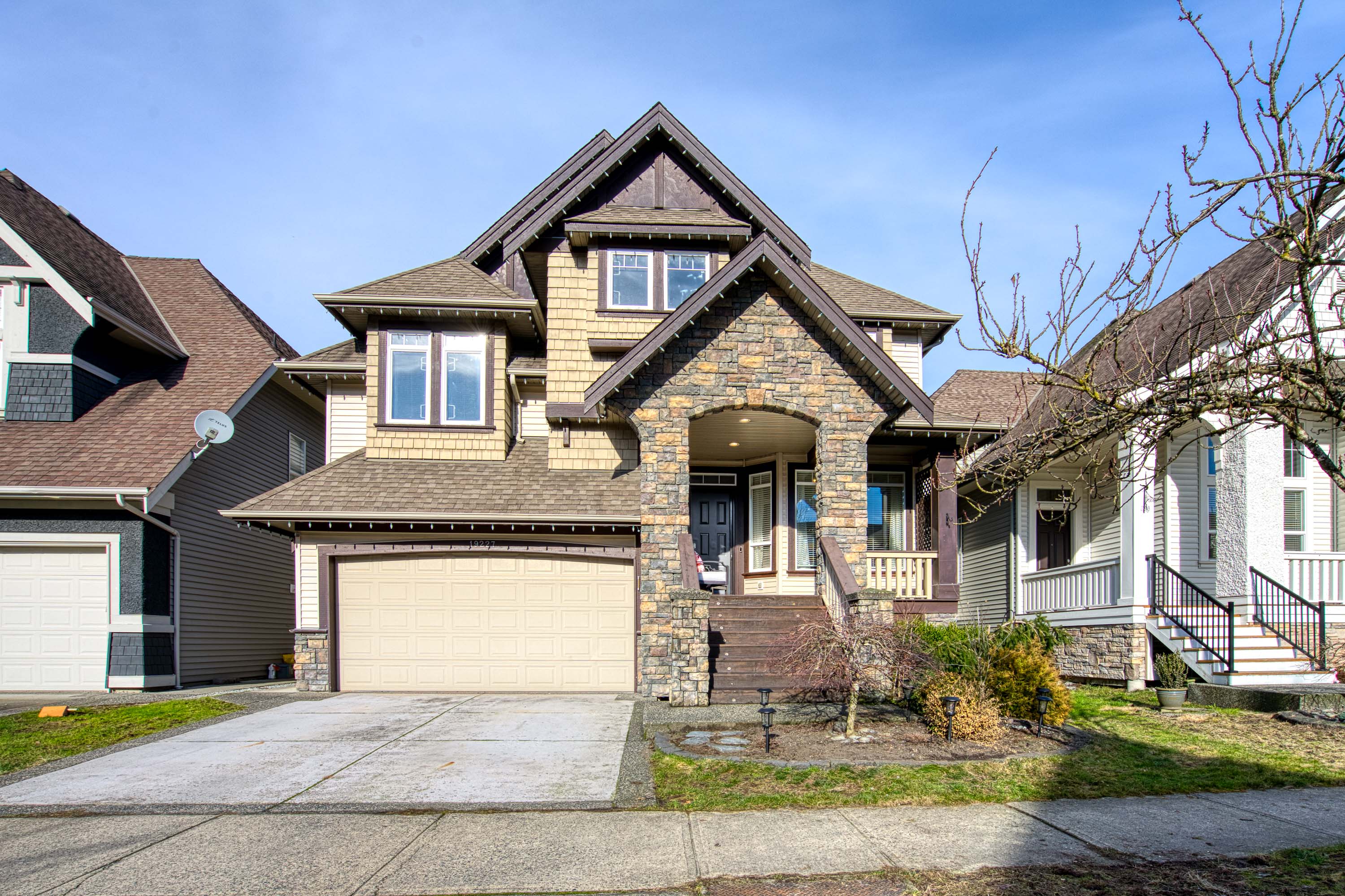 19227 Fieldstone Walk, Pitt Meadows