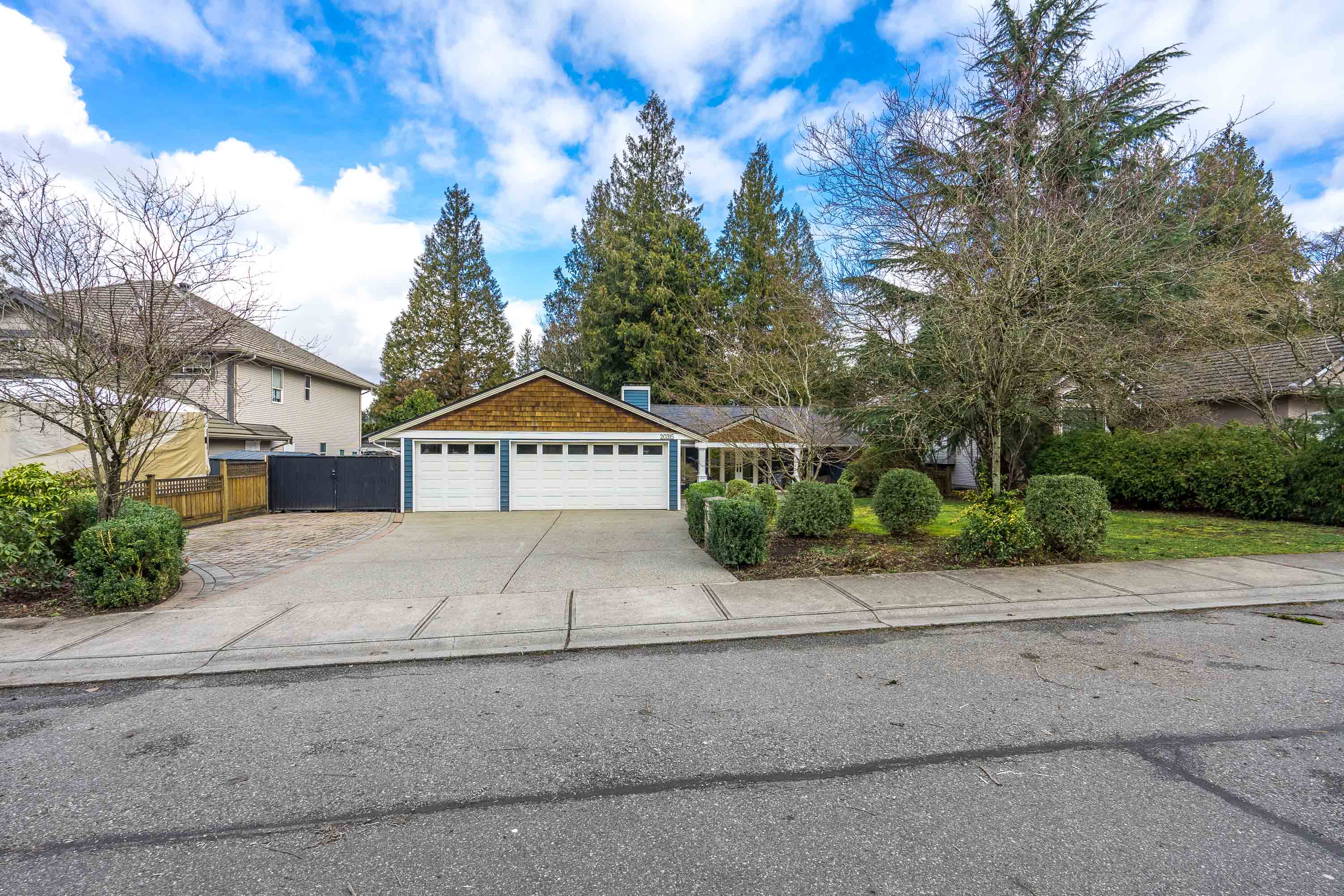 20315 93B Avenue, Langley