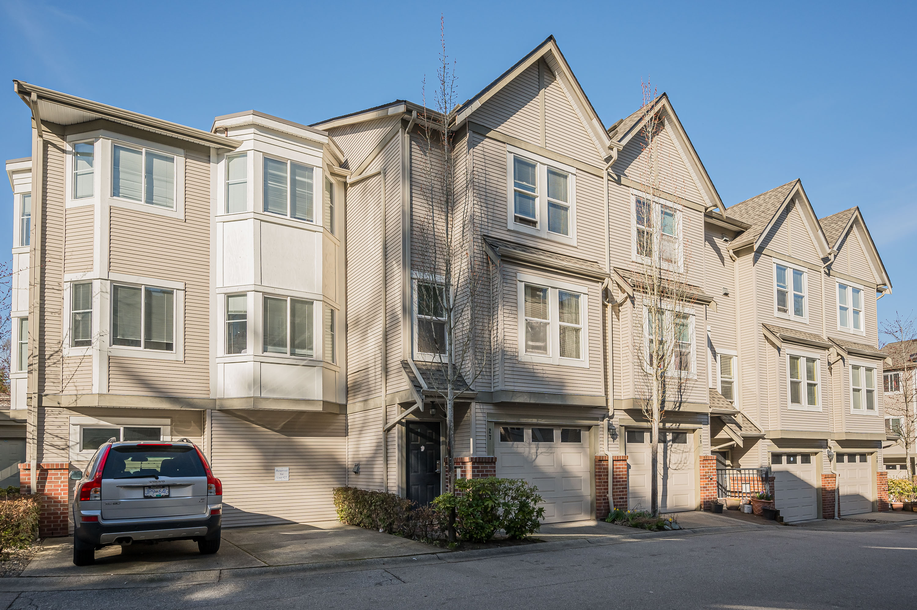 27 - 15450 101A Avenue, Surrey