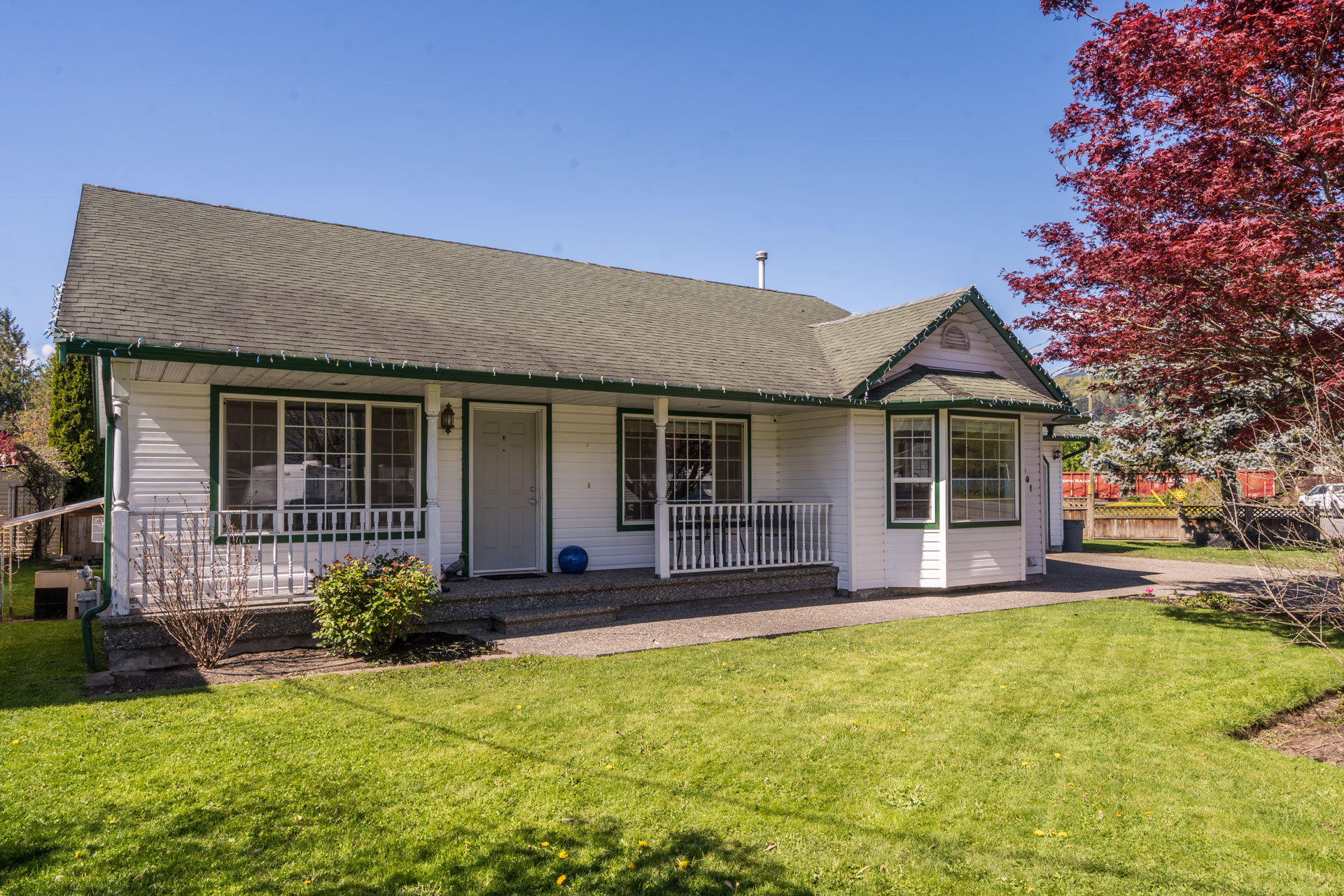 1901 Agassiz Avenue, Agassiz