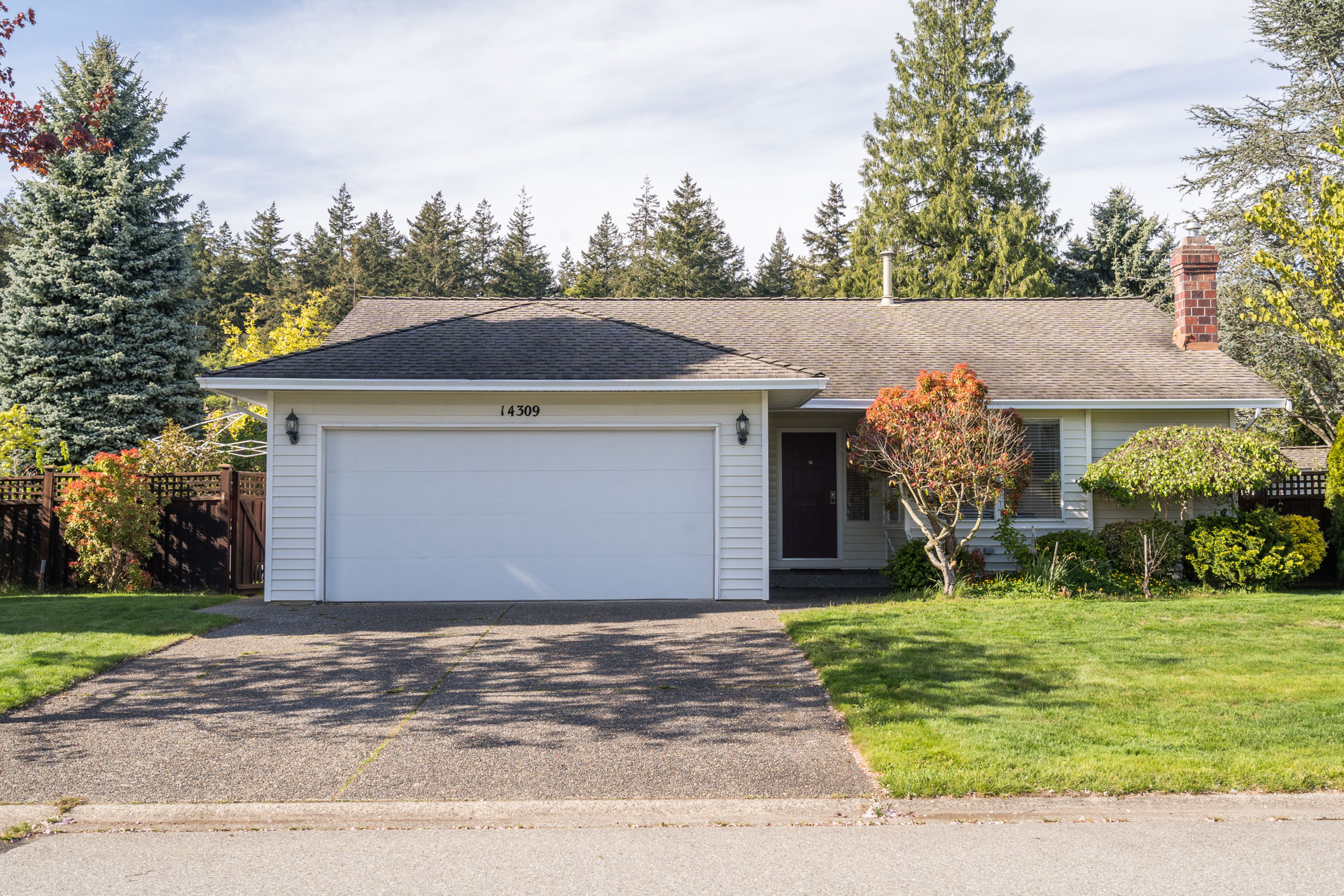 14309 19A Avenue, South Surrey