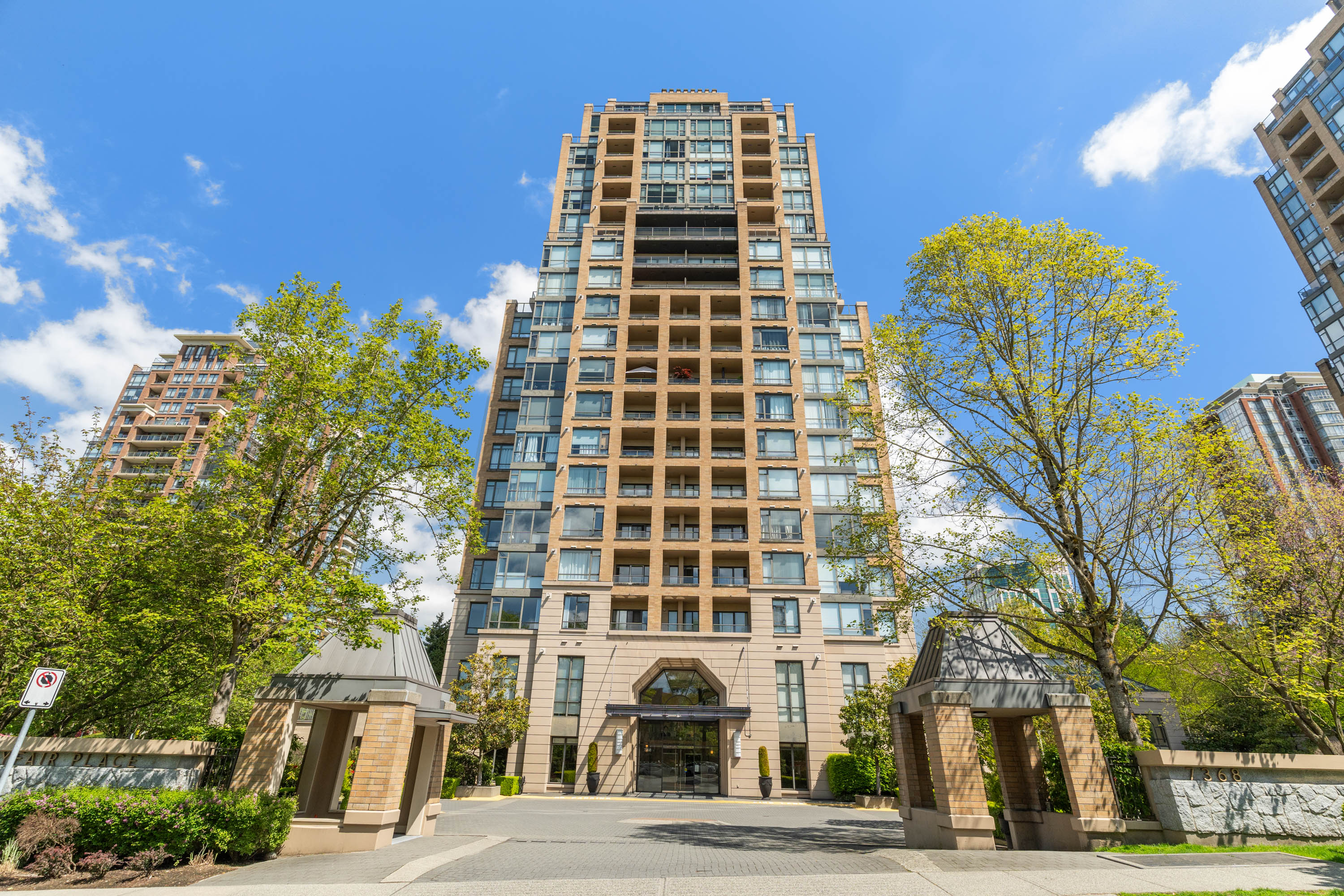 2101 - 7368 Sandborne Avenue, Burnaby