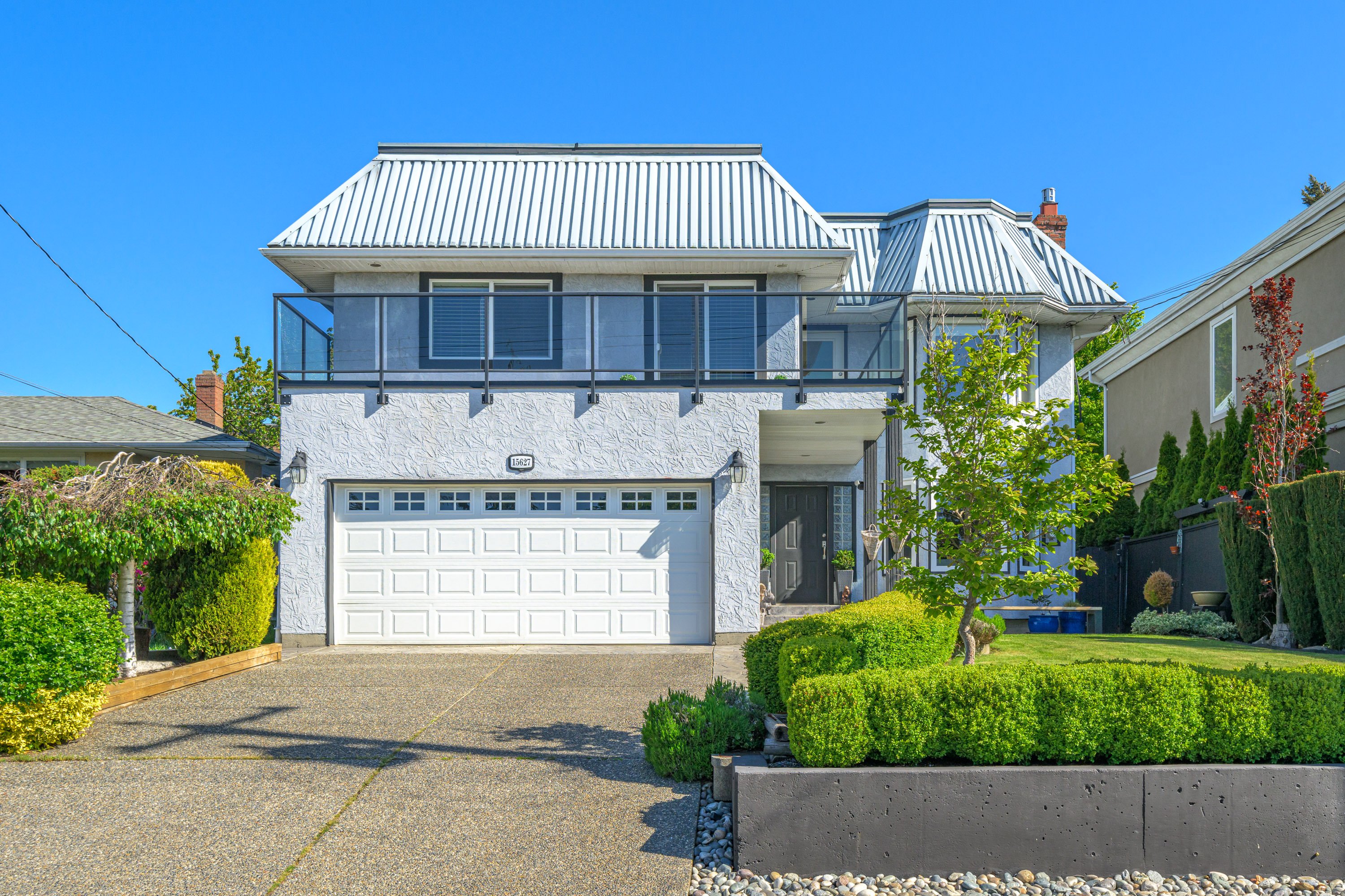 15627 Buena Vista Avenue, White Rock