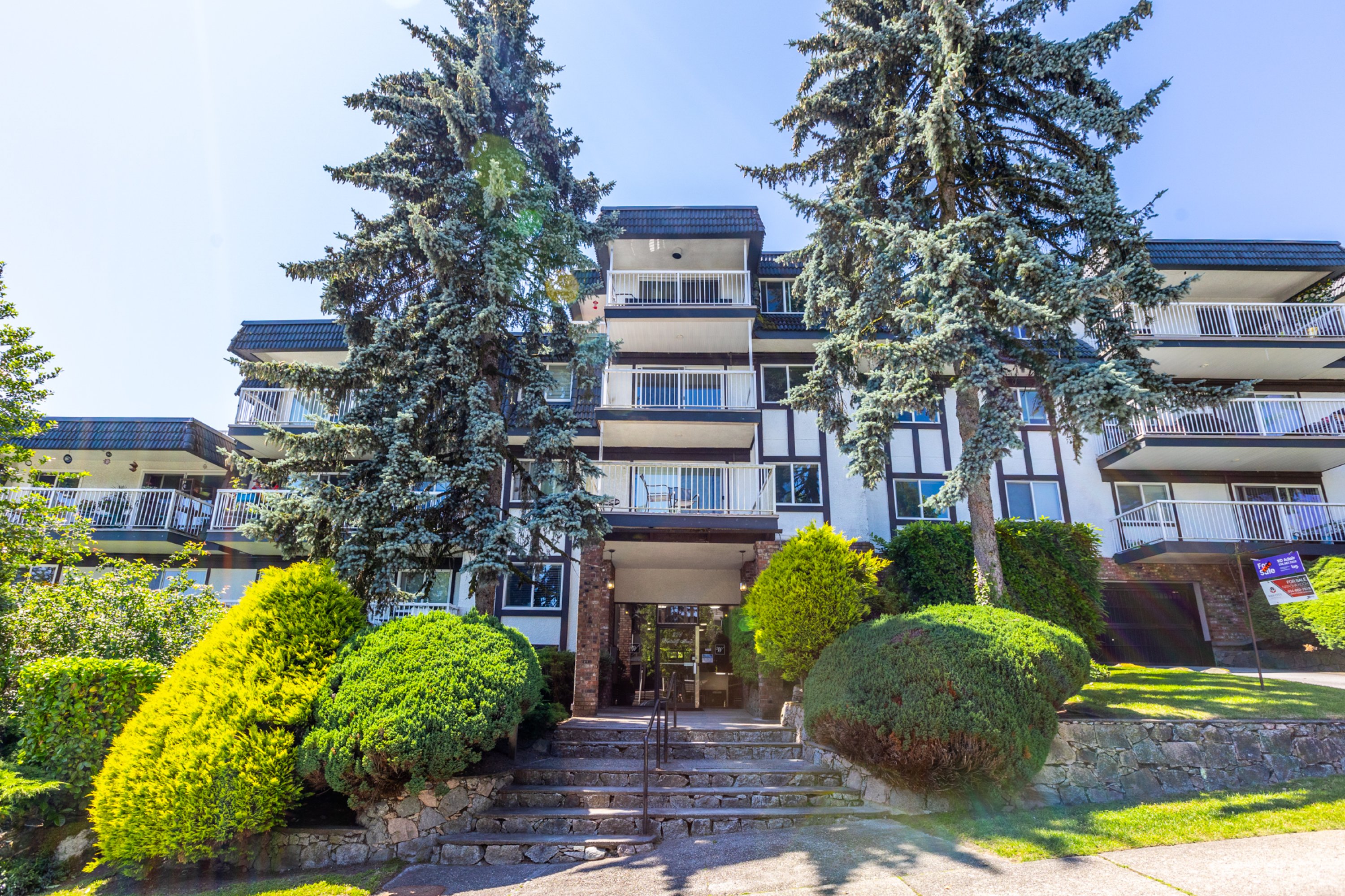 512 - 371 Ellesmere Avenue, Burnaby