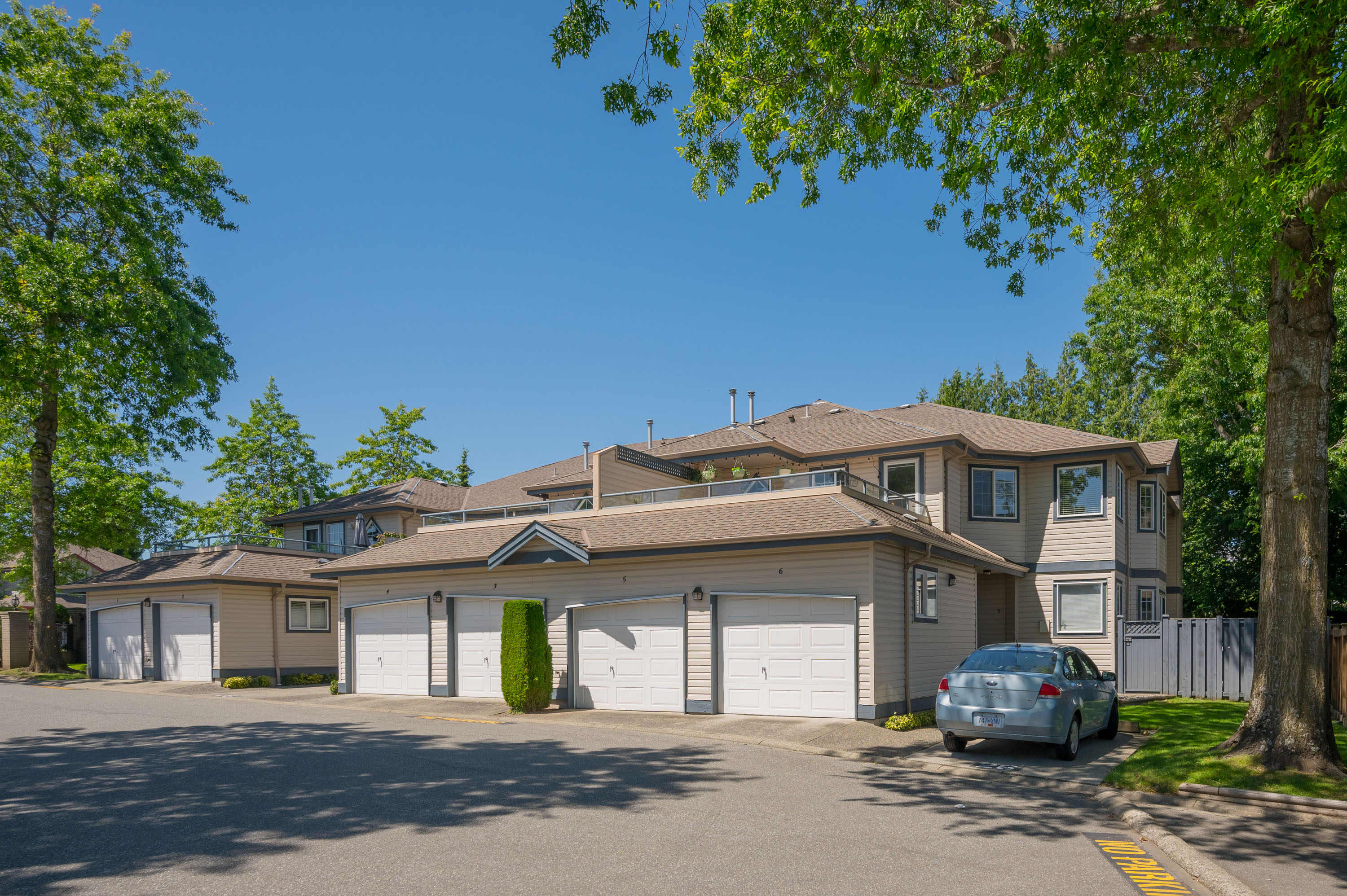 6 - 8388 158 Street, Surrey