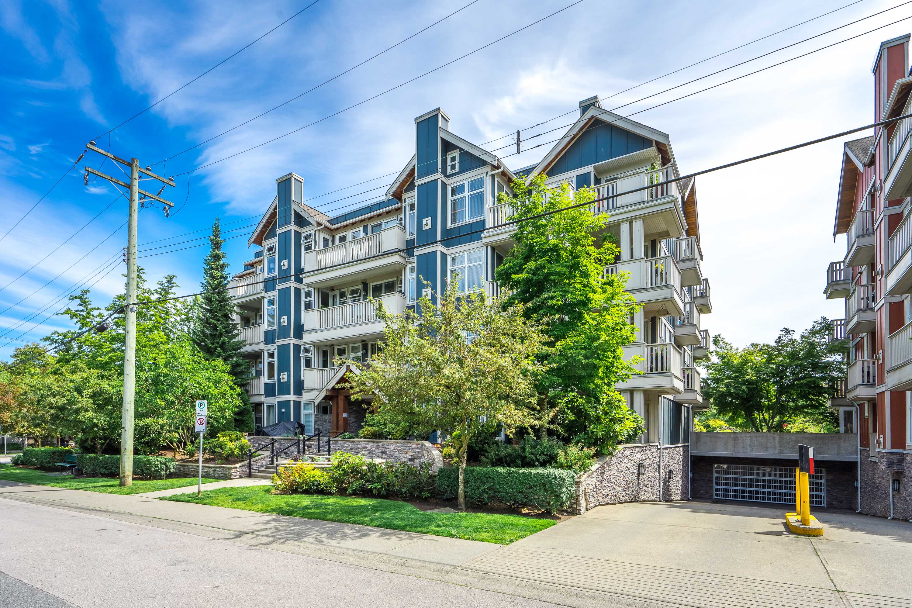 311 - 15392 16A Avenue, South Surrey