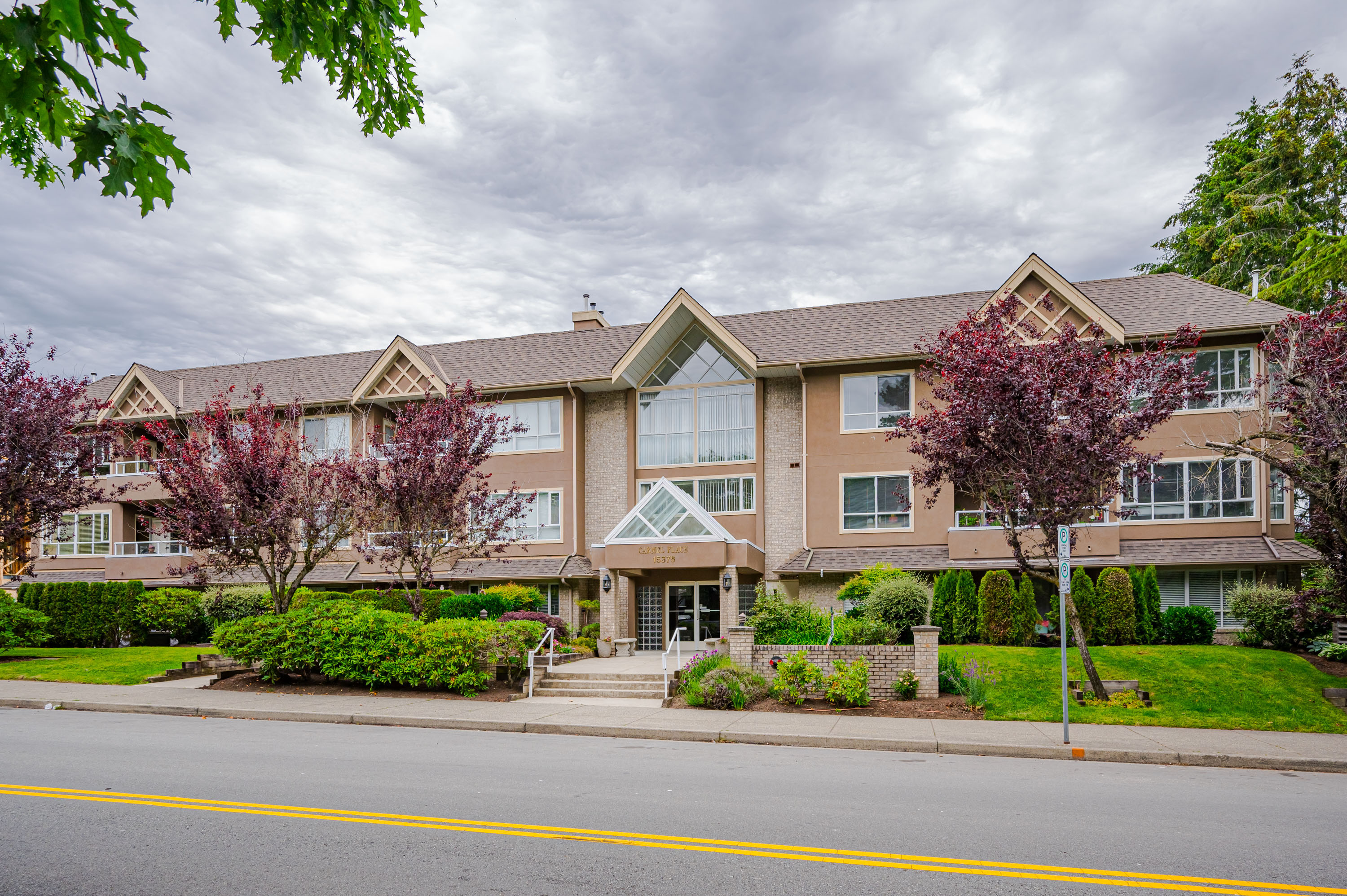 104 - 15375 17 Avenue, Surrey