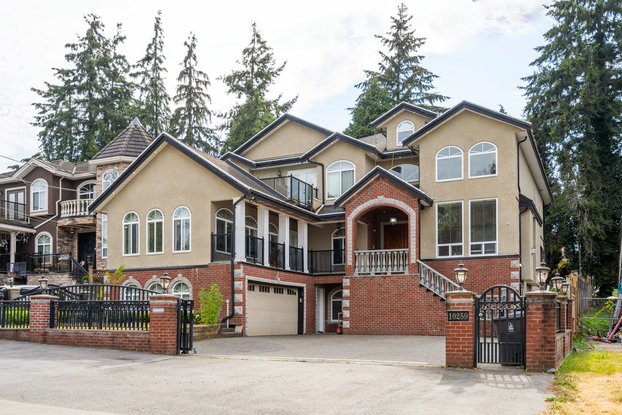 10259 129 Street, Surrey