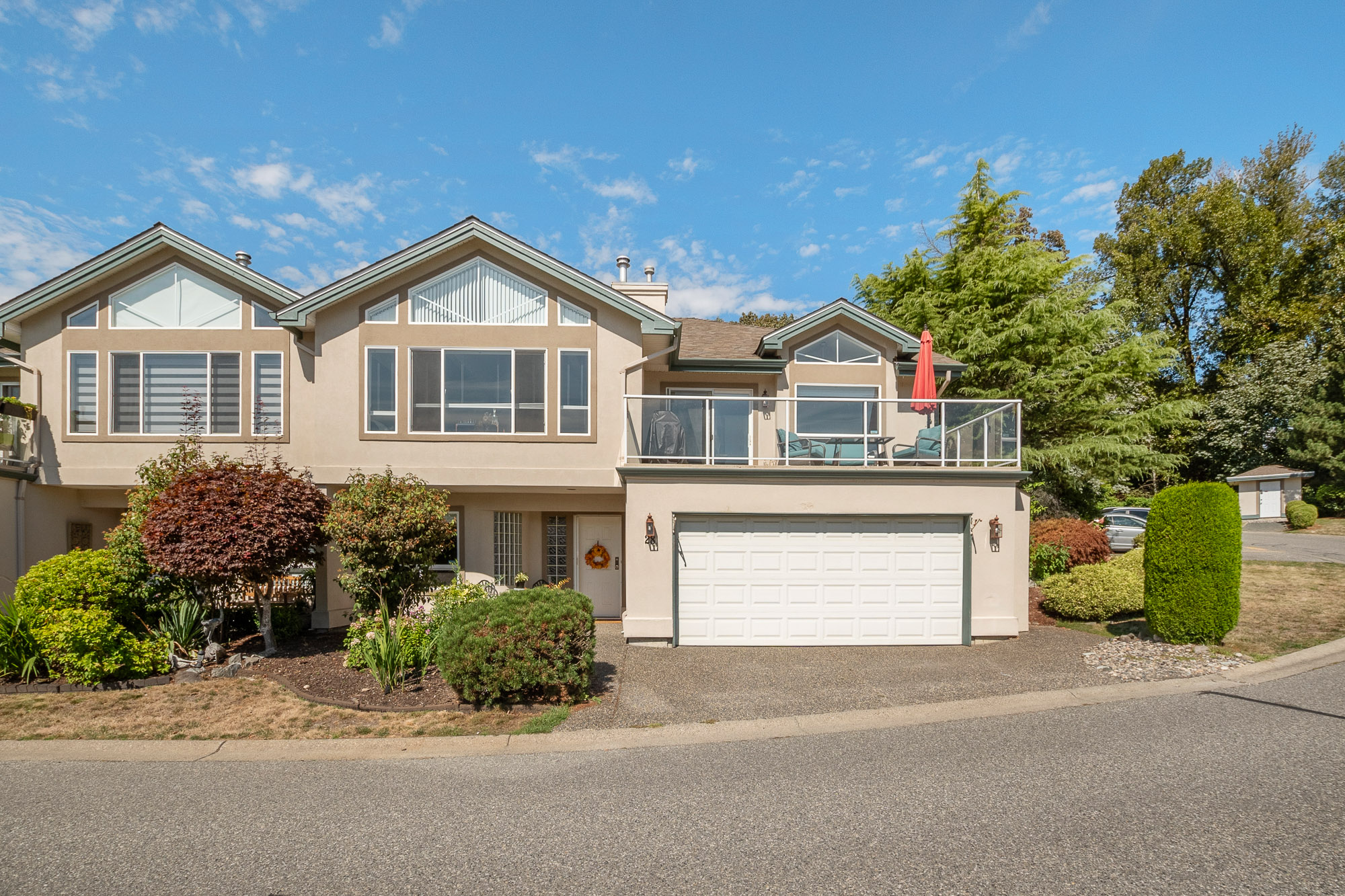 28 - 8590 Sunrise Drive, Chilliwack