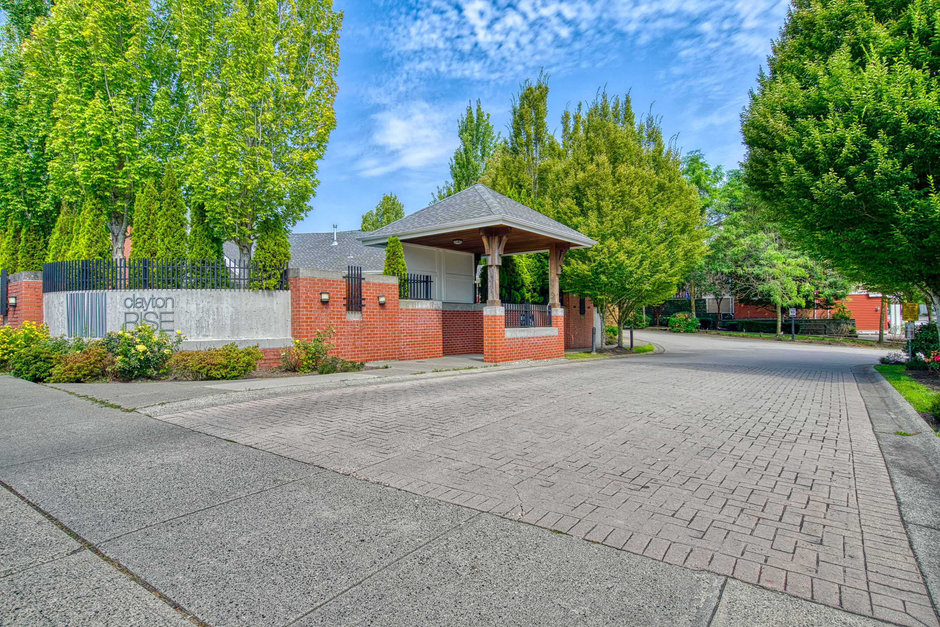 100 - 19505 68A Avenue, Surrey