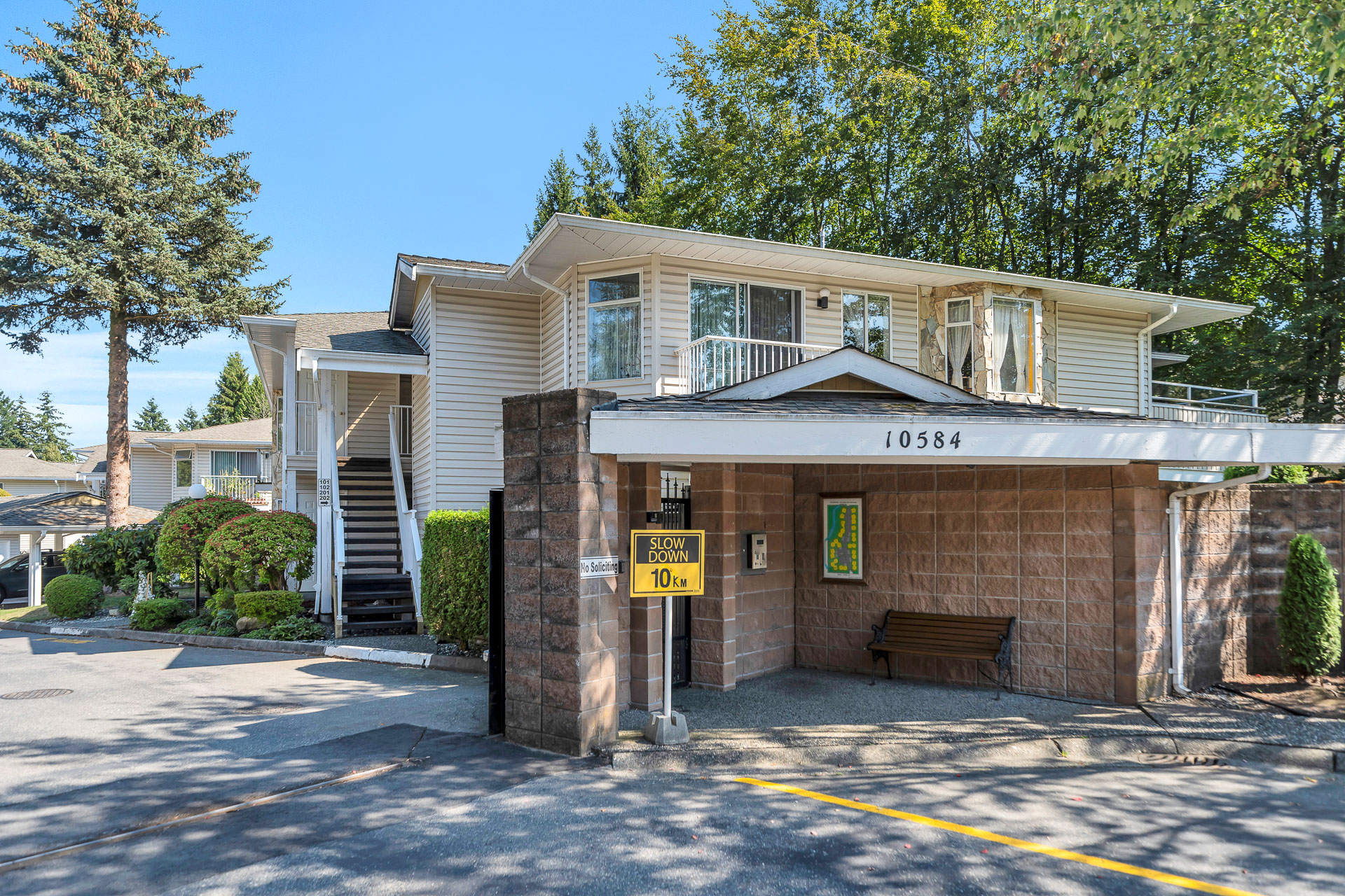 202 - 10584 153 Street, Surrey