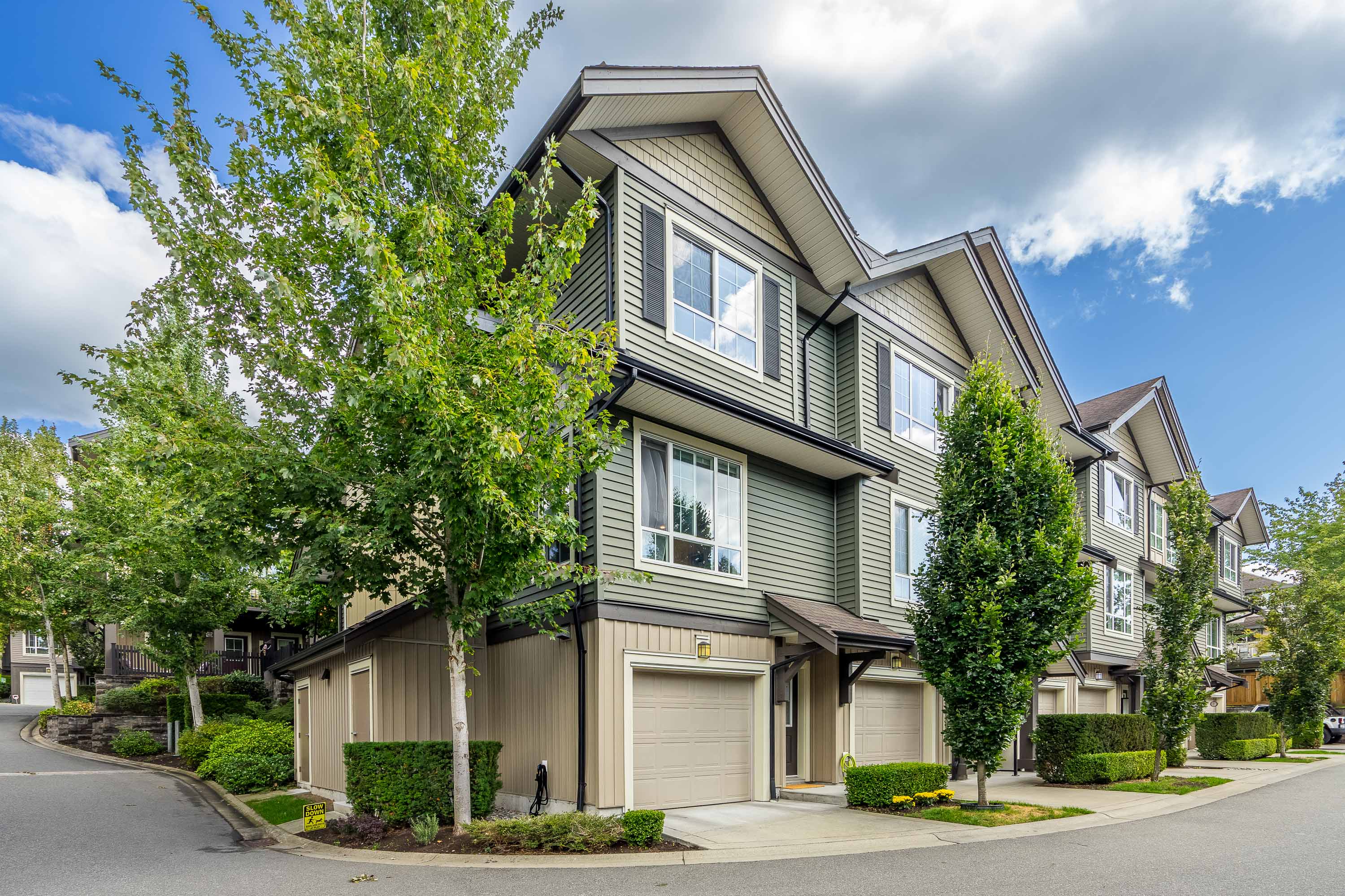 49 - 4967 220 Street, Langley