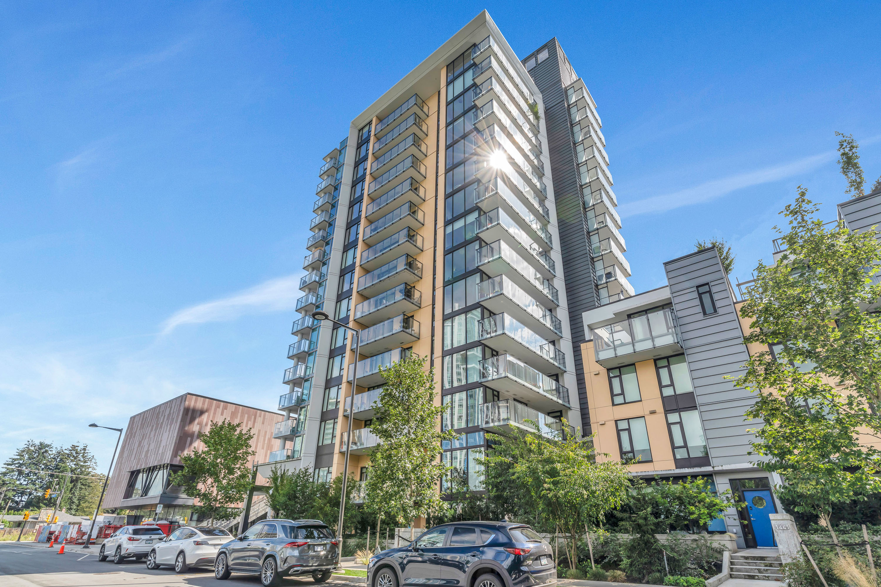 1404 - 1471 Hunter Street, North Vancouver