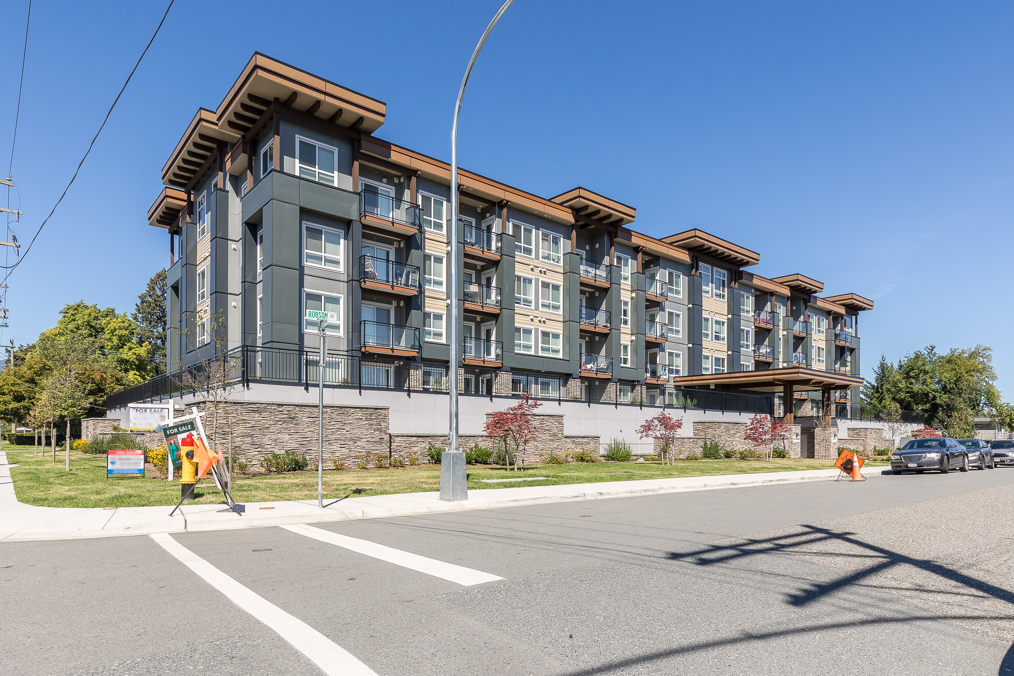 215 - 9450 Robson Stret, Chilliwack