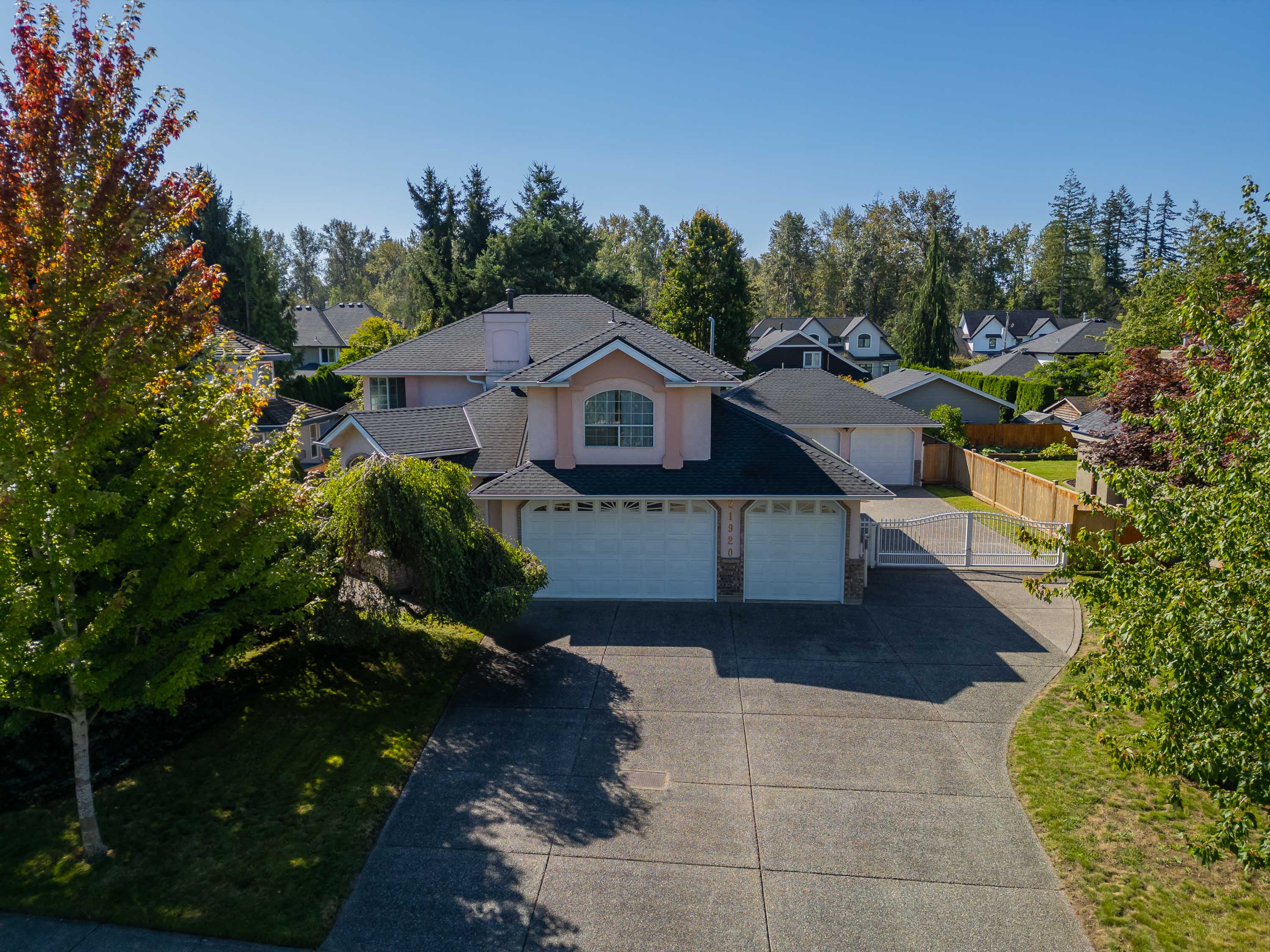 21920 44A Avenue, Langley