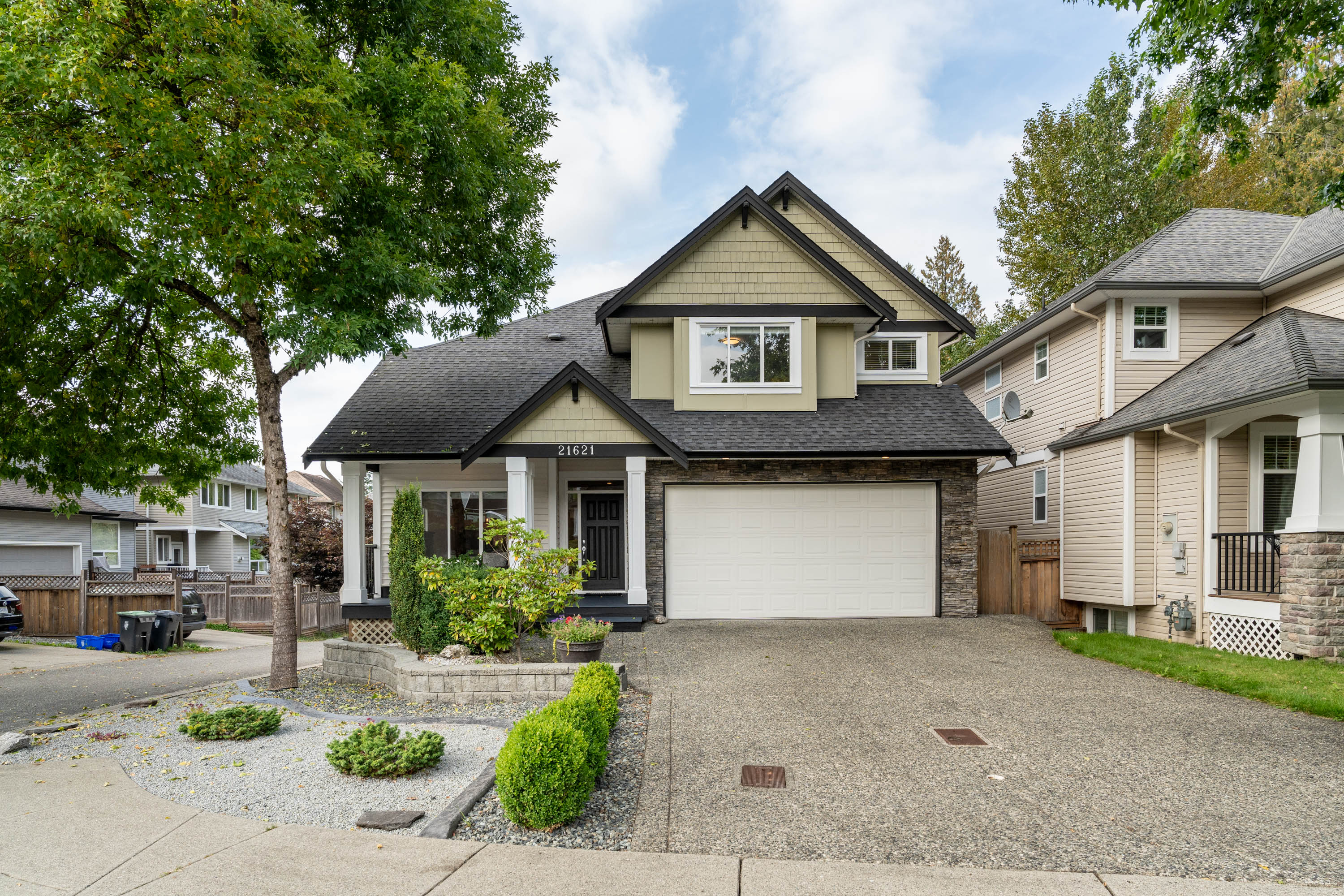 21621 93 Avenue, Langley