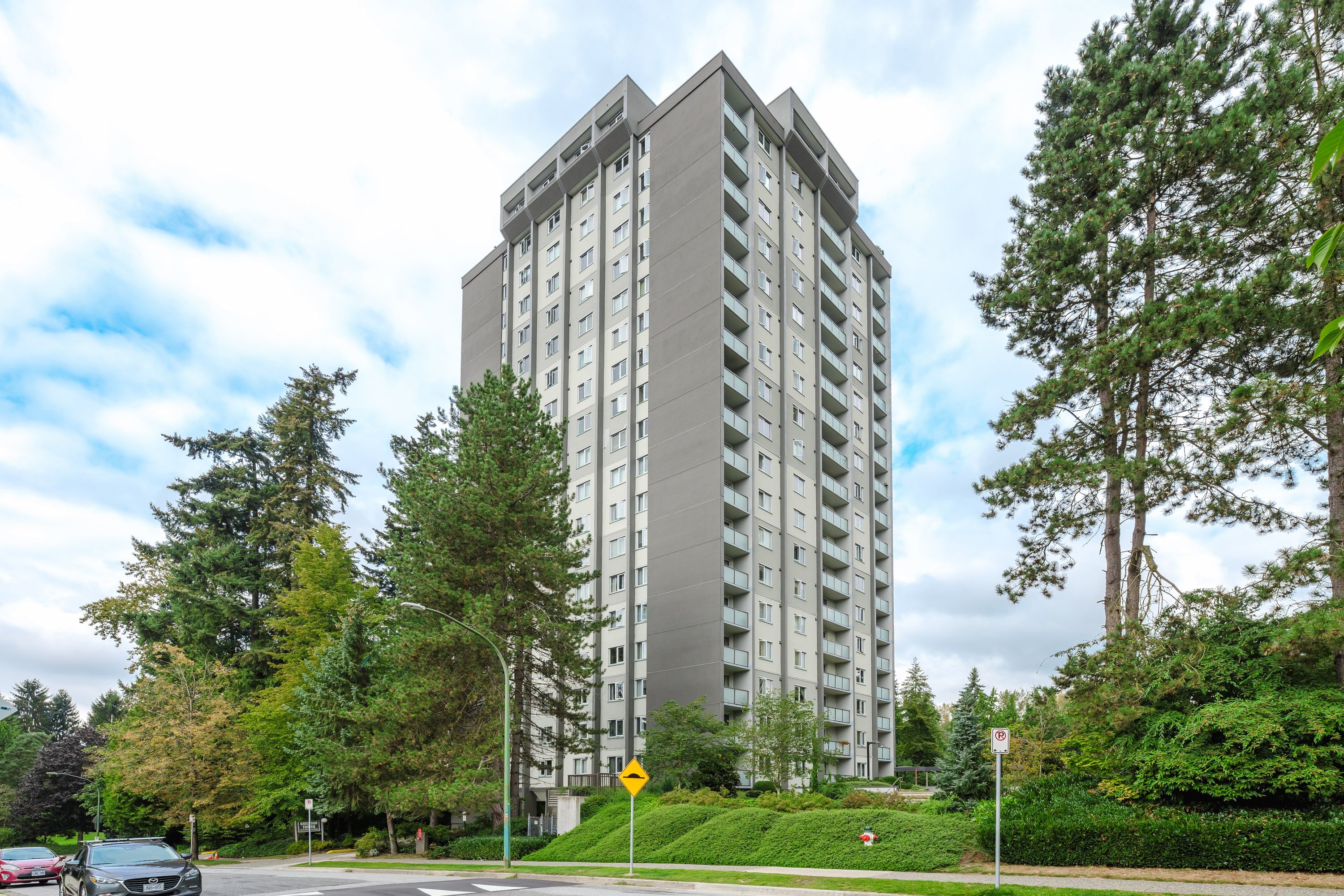 1006 - 9541 Erickson Drive, Burnaby