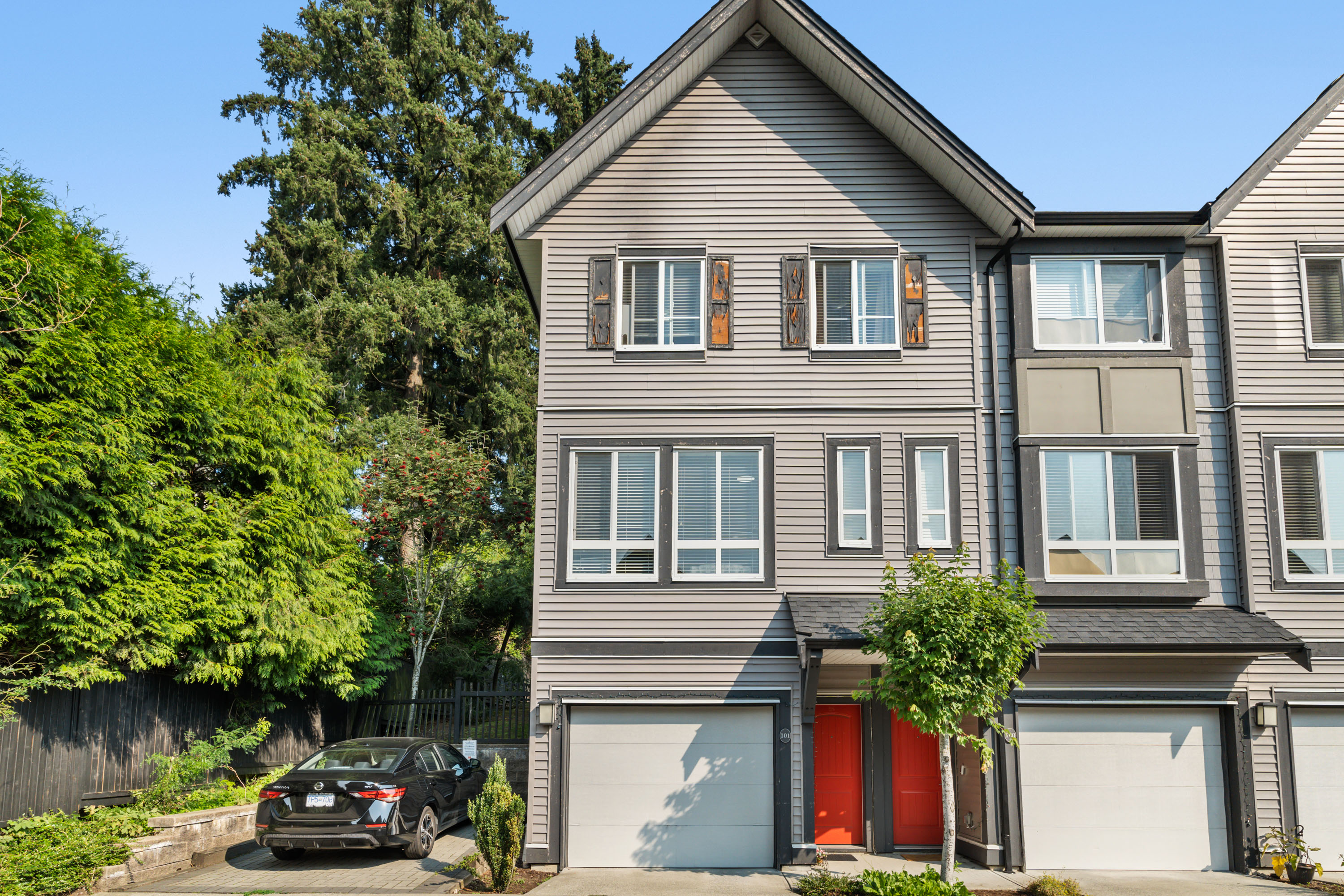 101 - 14555 68 Avenue, Surrey