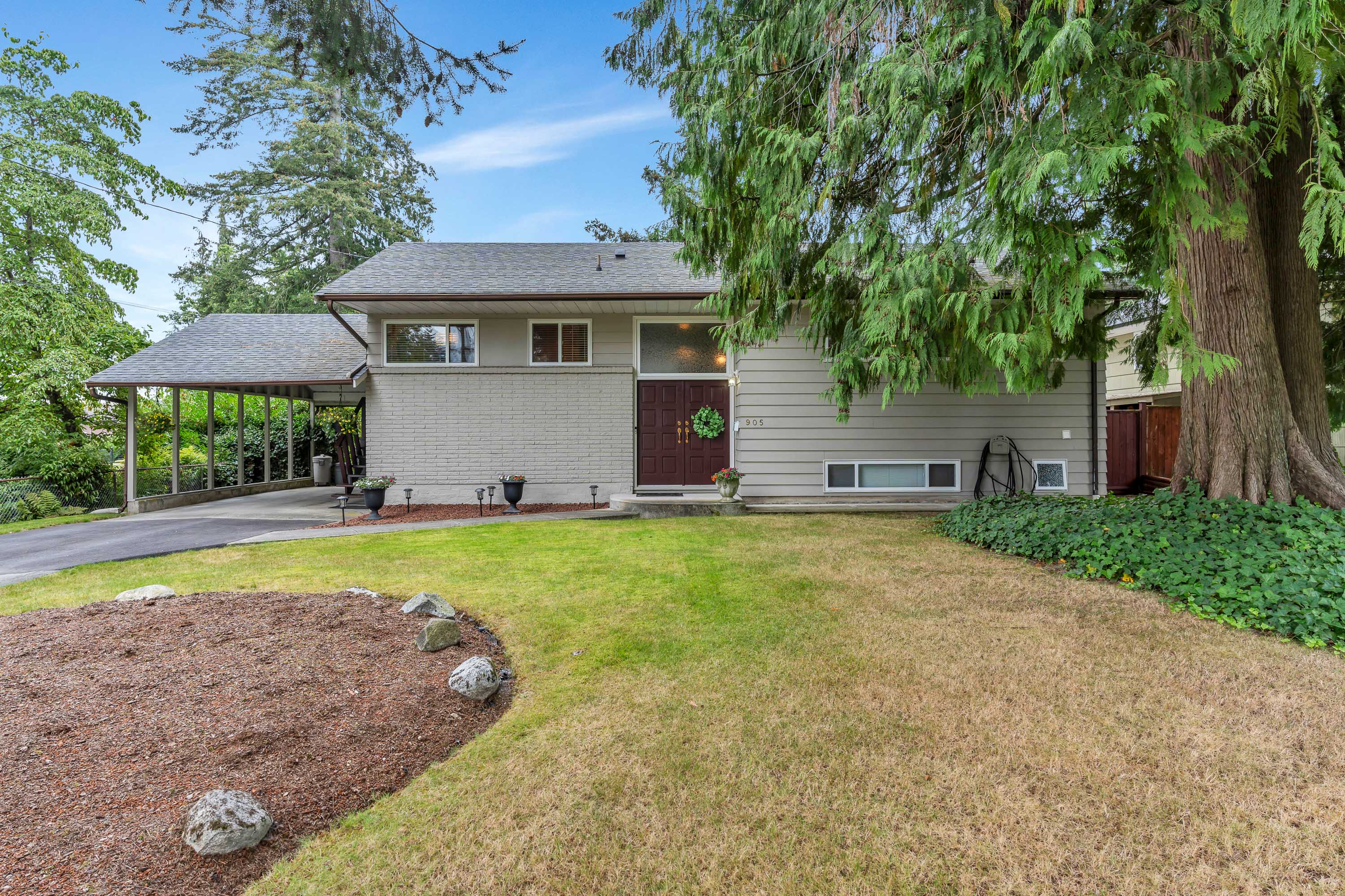 905 Crestwood Drive, Coquitlam