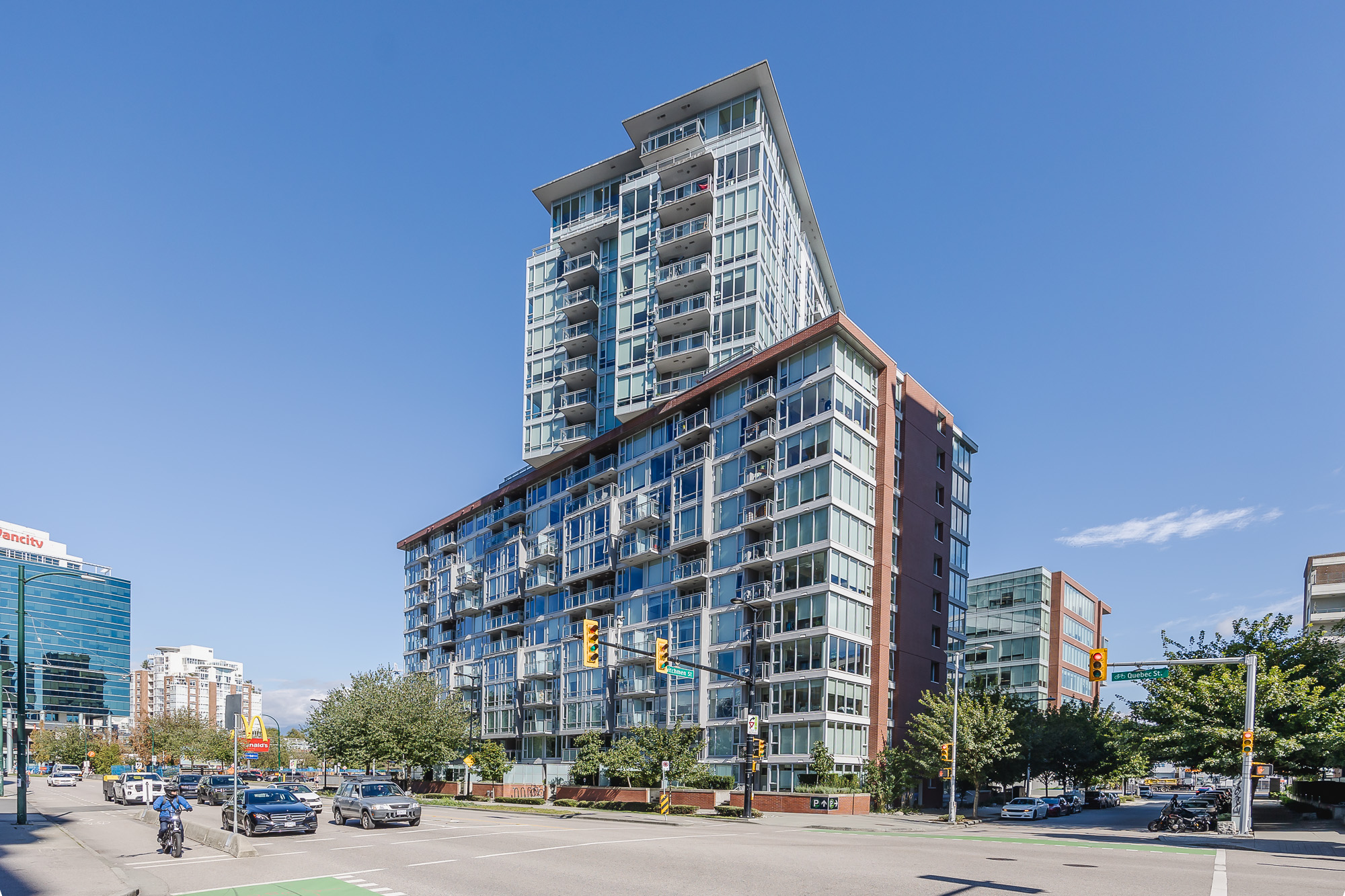 2015 1618 Quebec Street, Vancouver