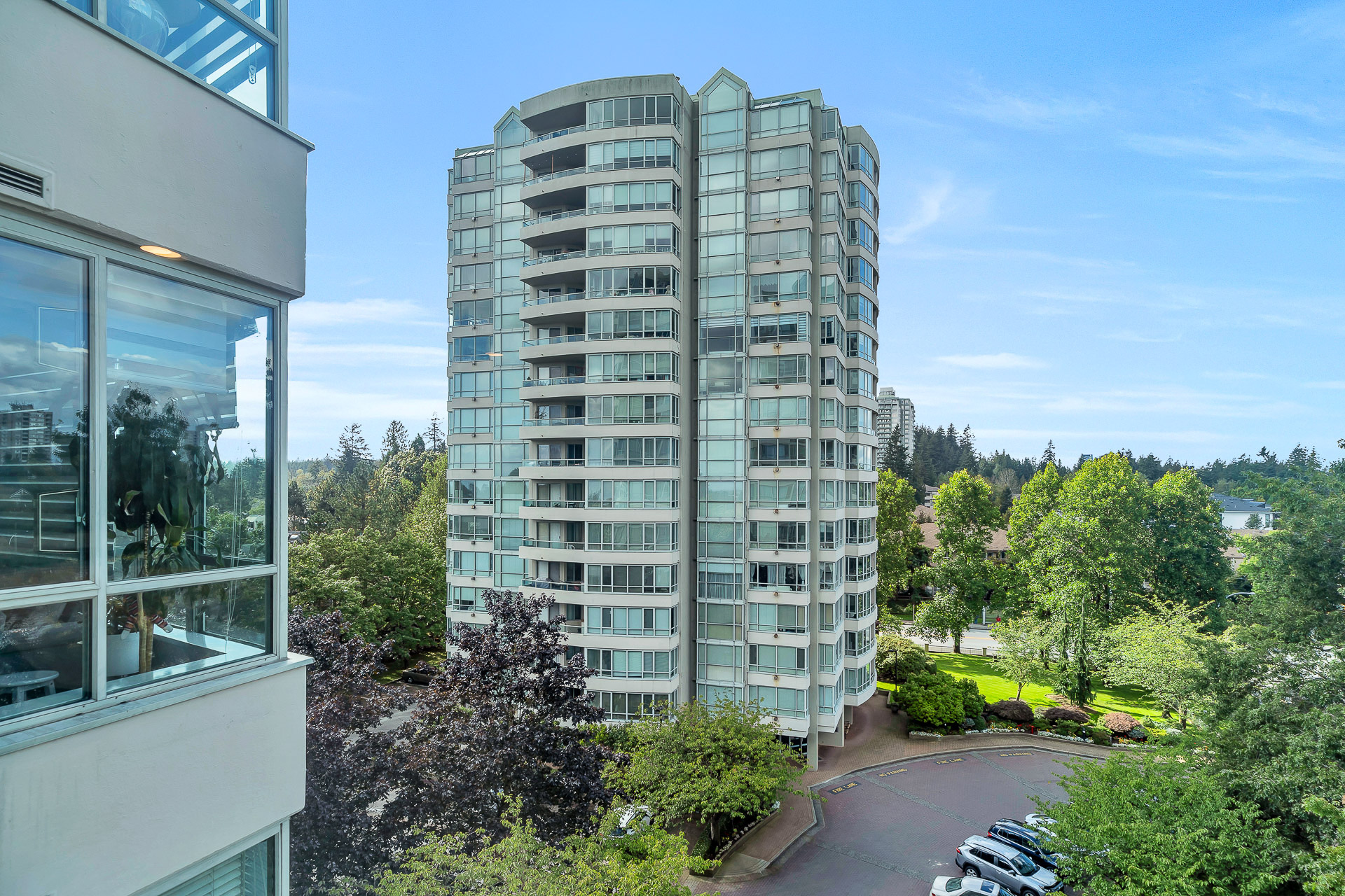 701 - 15038 101 Avenue, Surrey