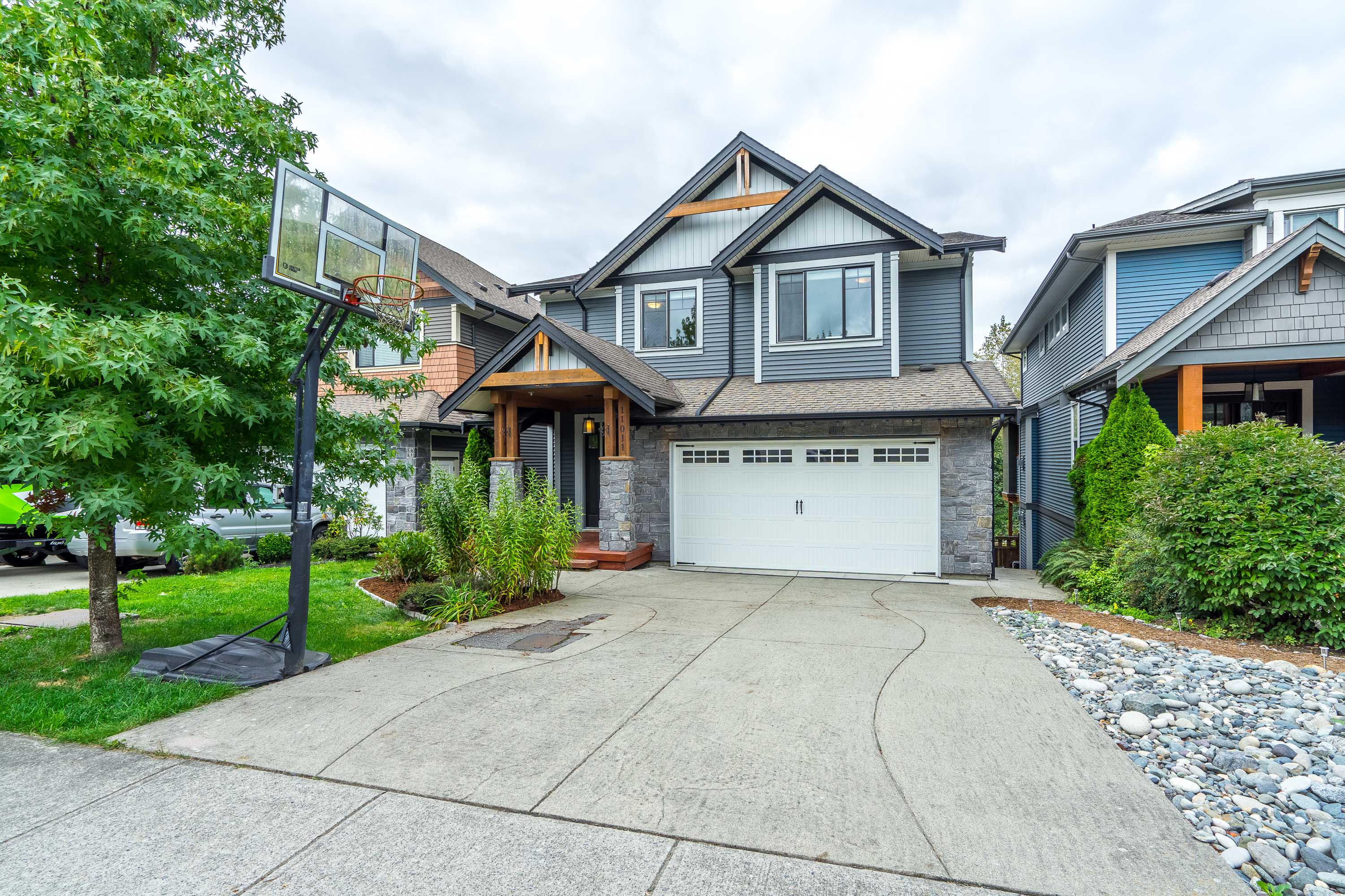 11011 Buckerfield Drive, Maple Ridge