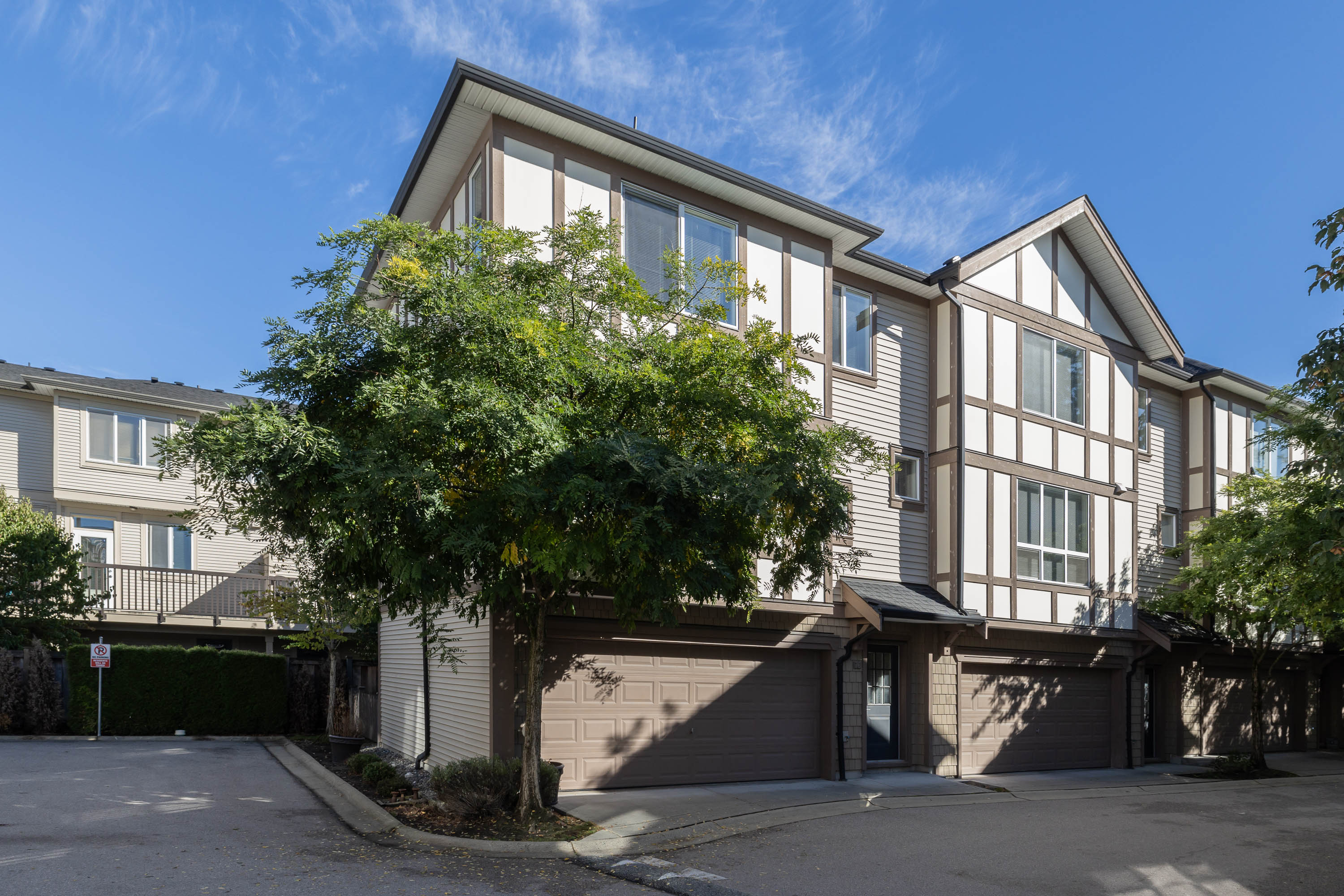 76 - 7848 209 Street, Langley