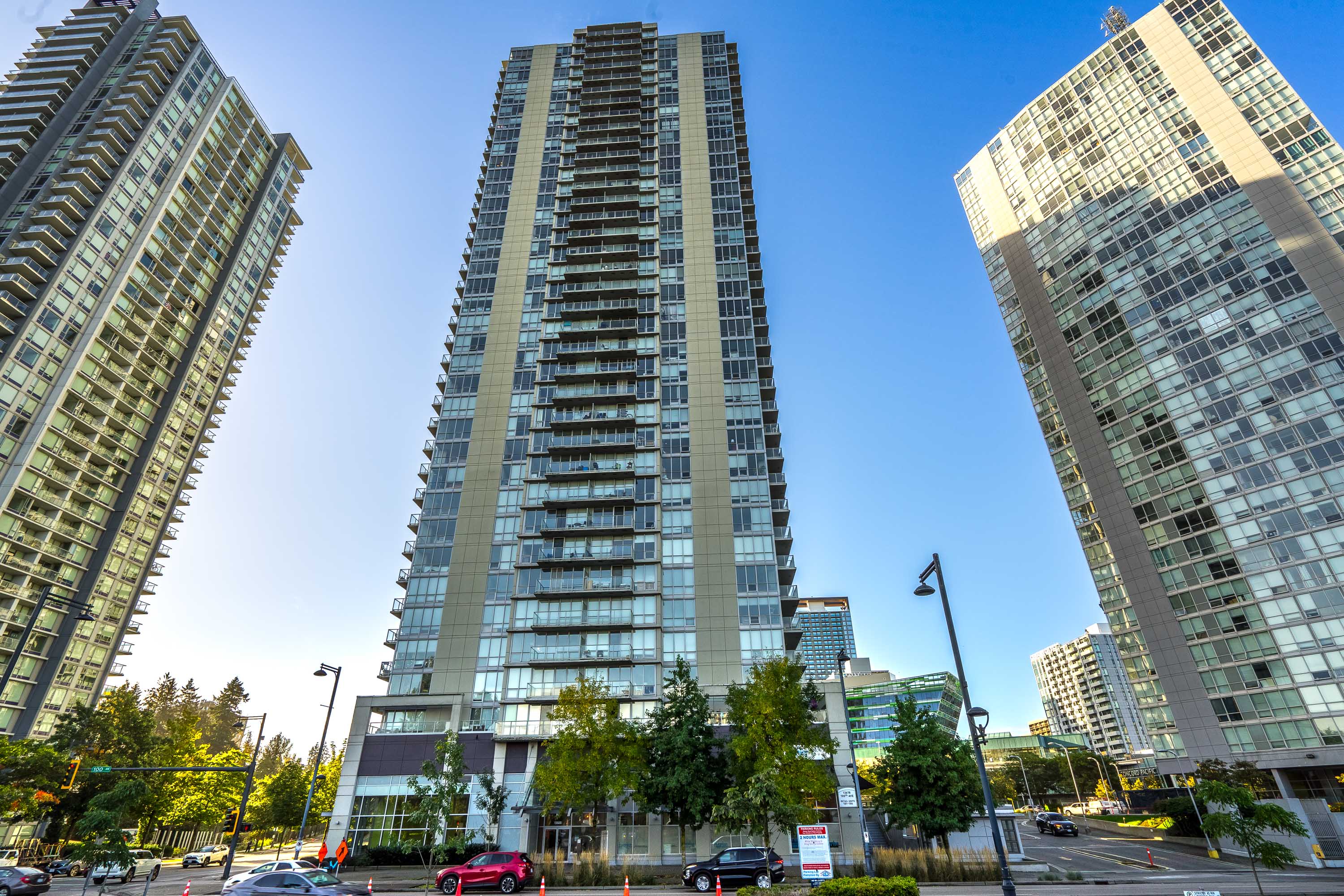 2704 - 13688 100 Avenue, Surrey