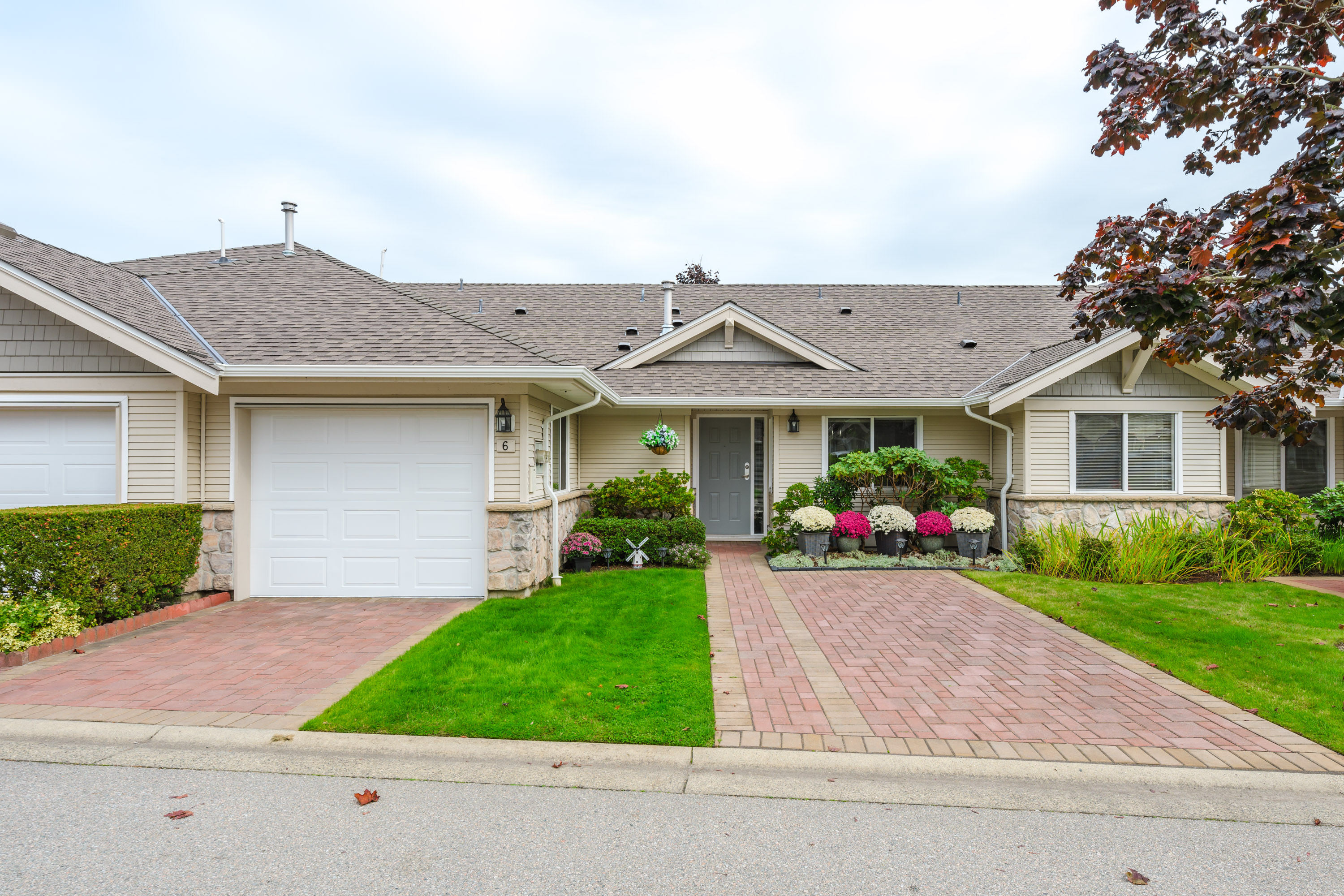 6 - 17516 4 Avenue, South Surrey