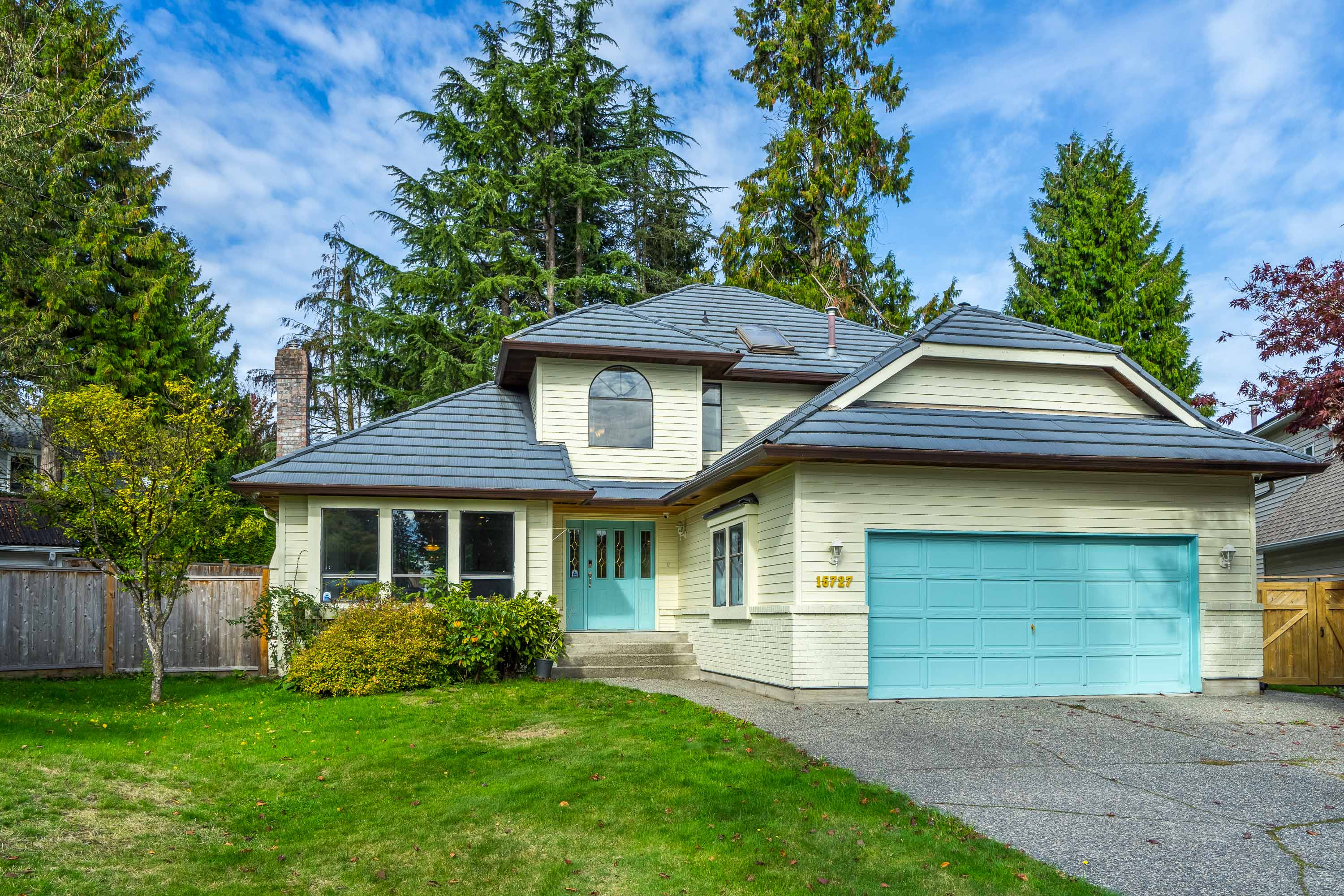 15727 98A Avenue, Surrey