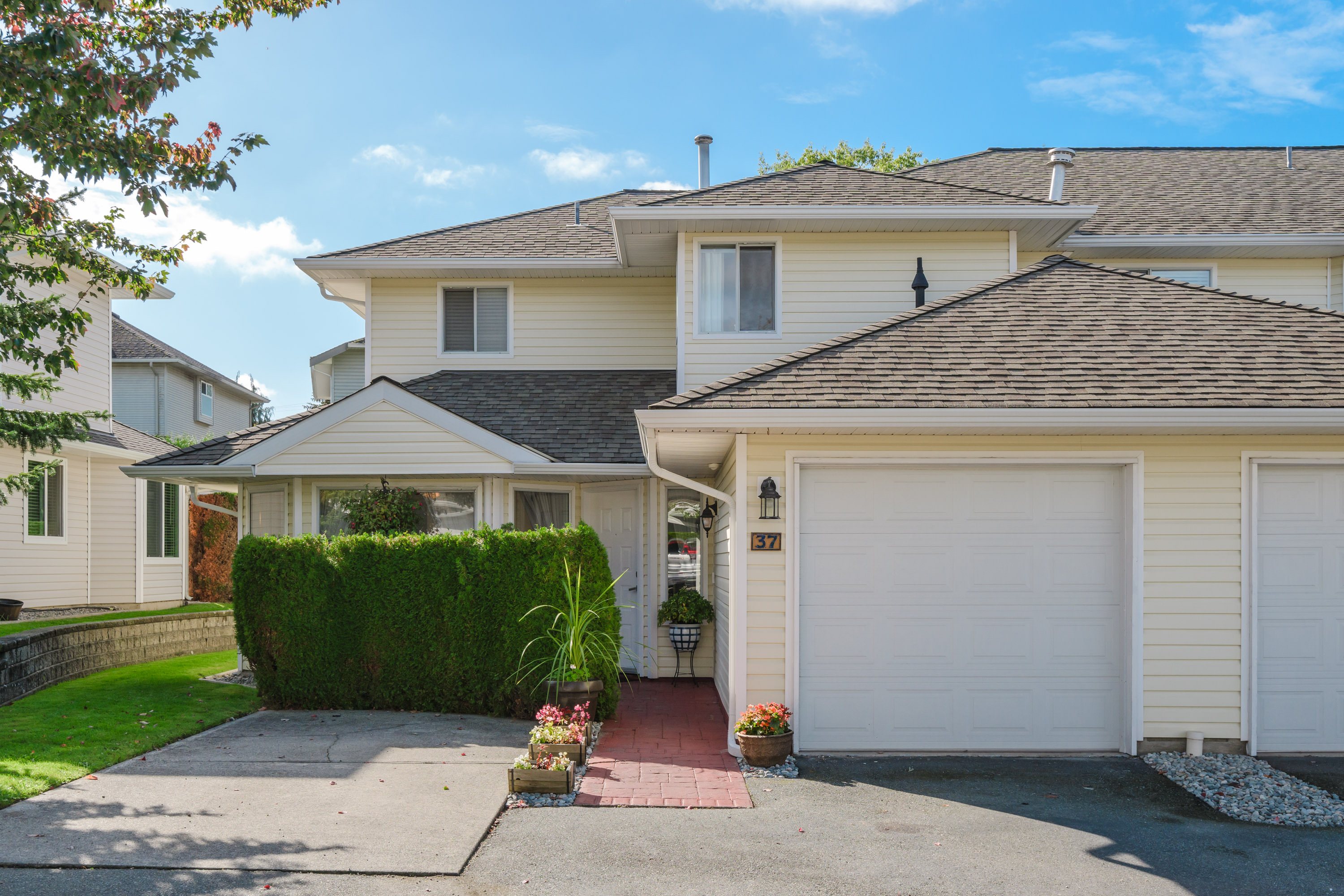 37 - 21928 48 Avenue, Langley