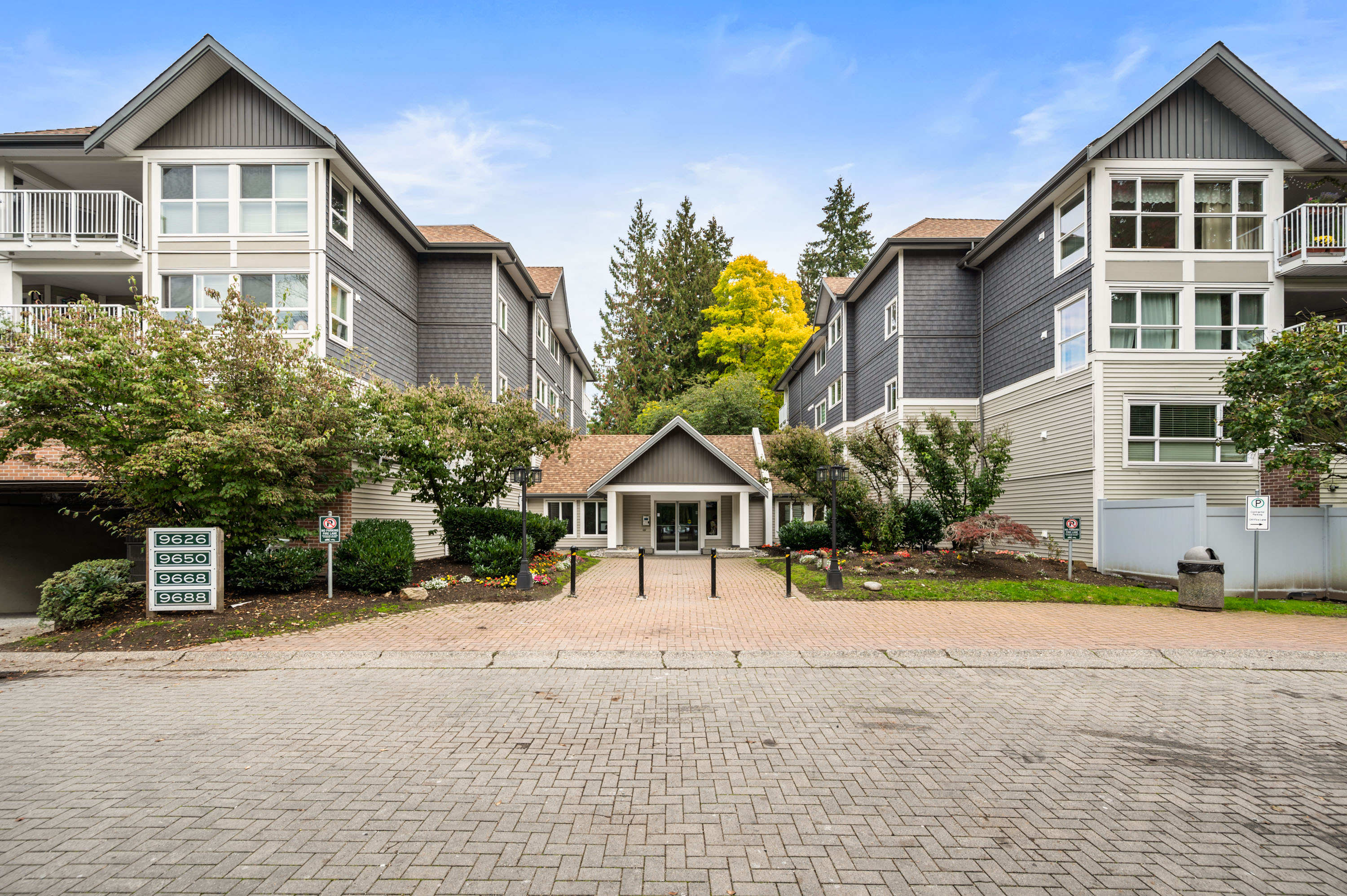 204 - 9650 148 Street, Surrey