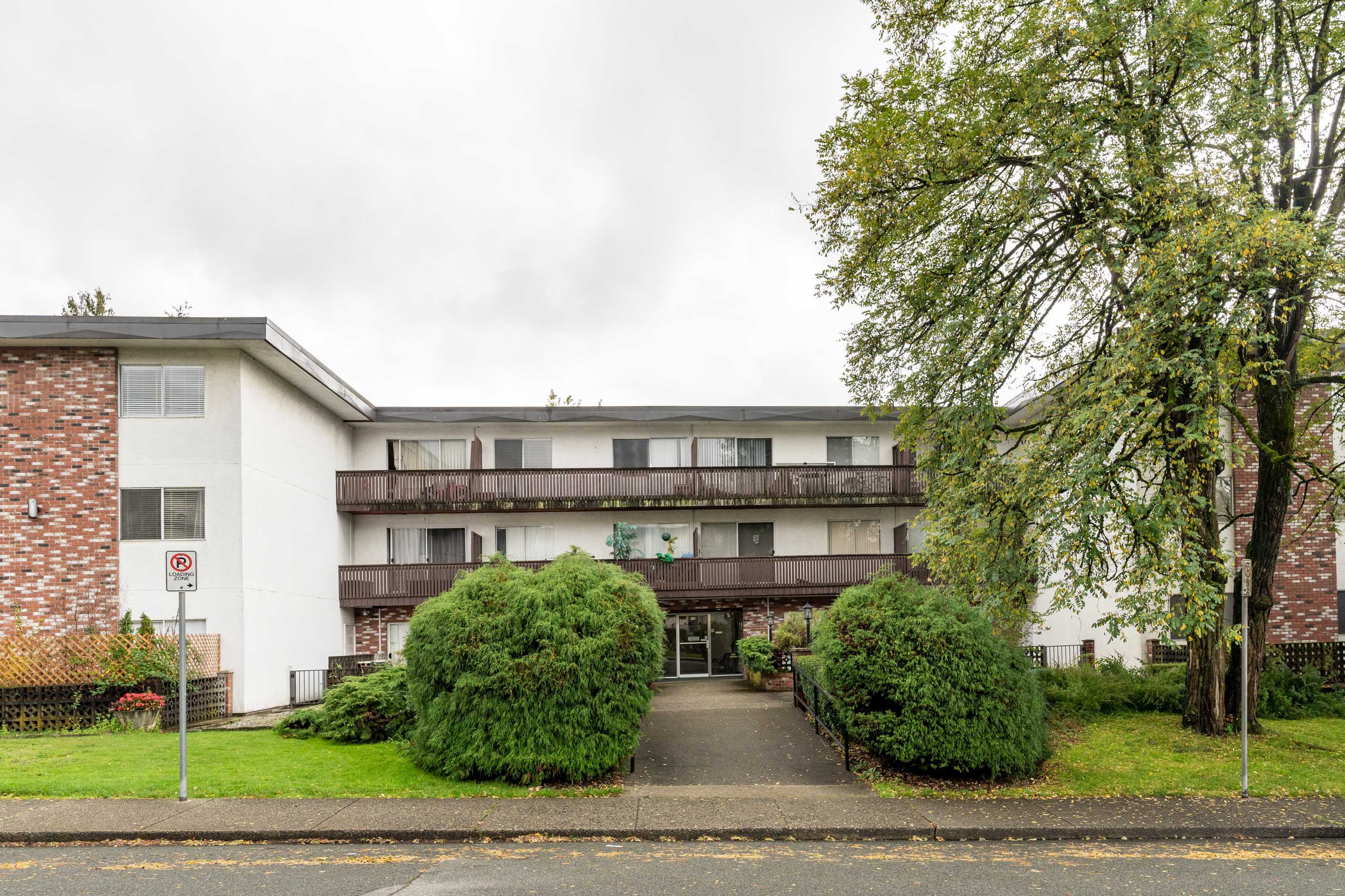 205 - 910 Fifth Avenue, New Westminster