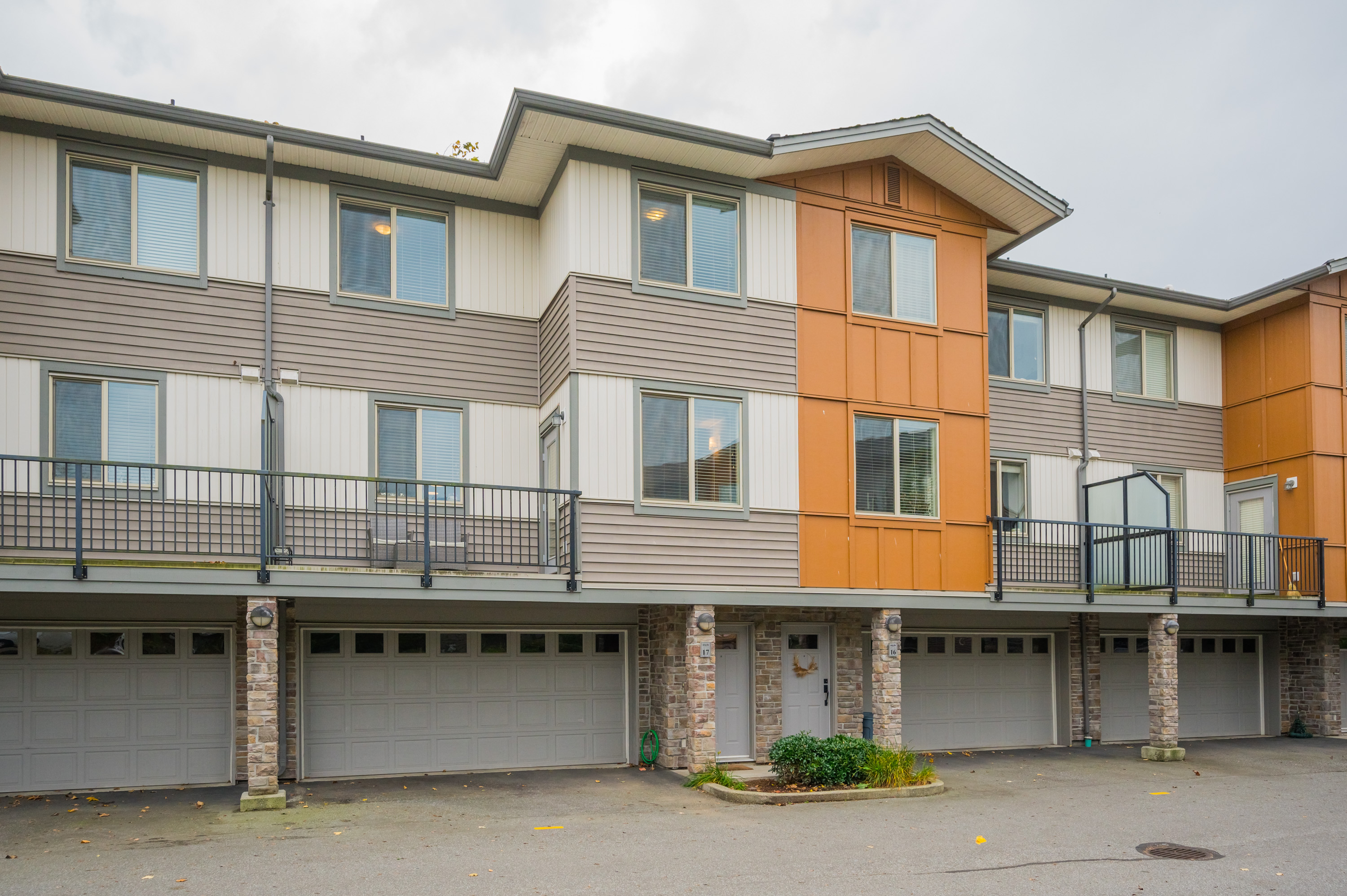 17 - 34248 King Road, Abbotsford