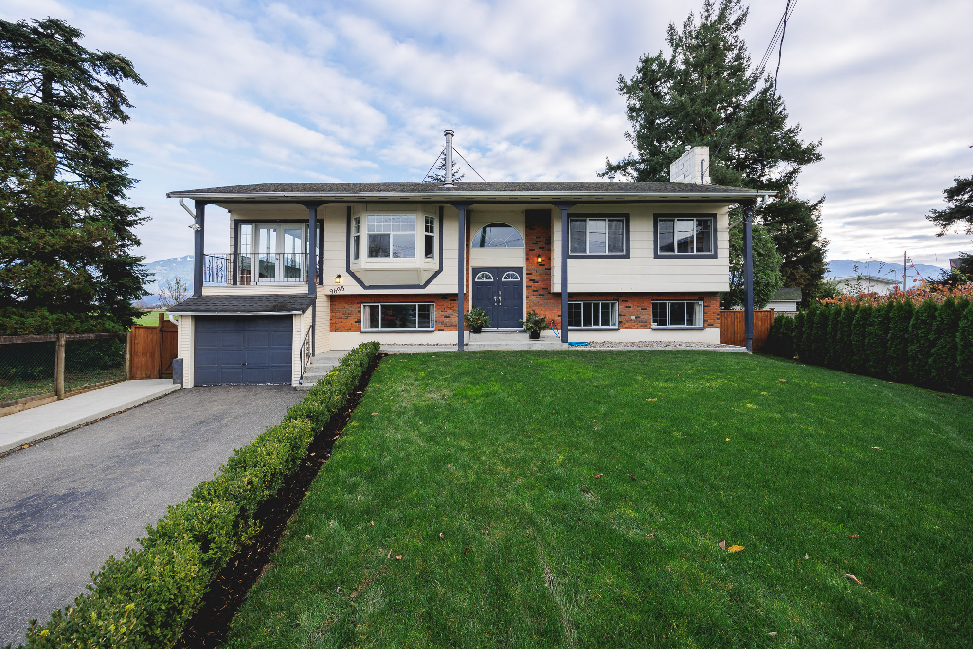 9698 Epp Drive, Chilliwack