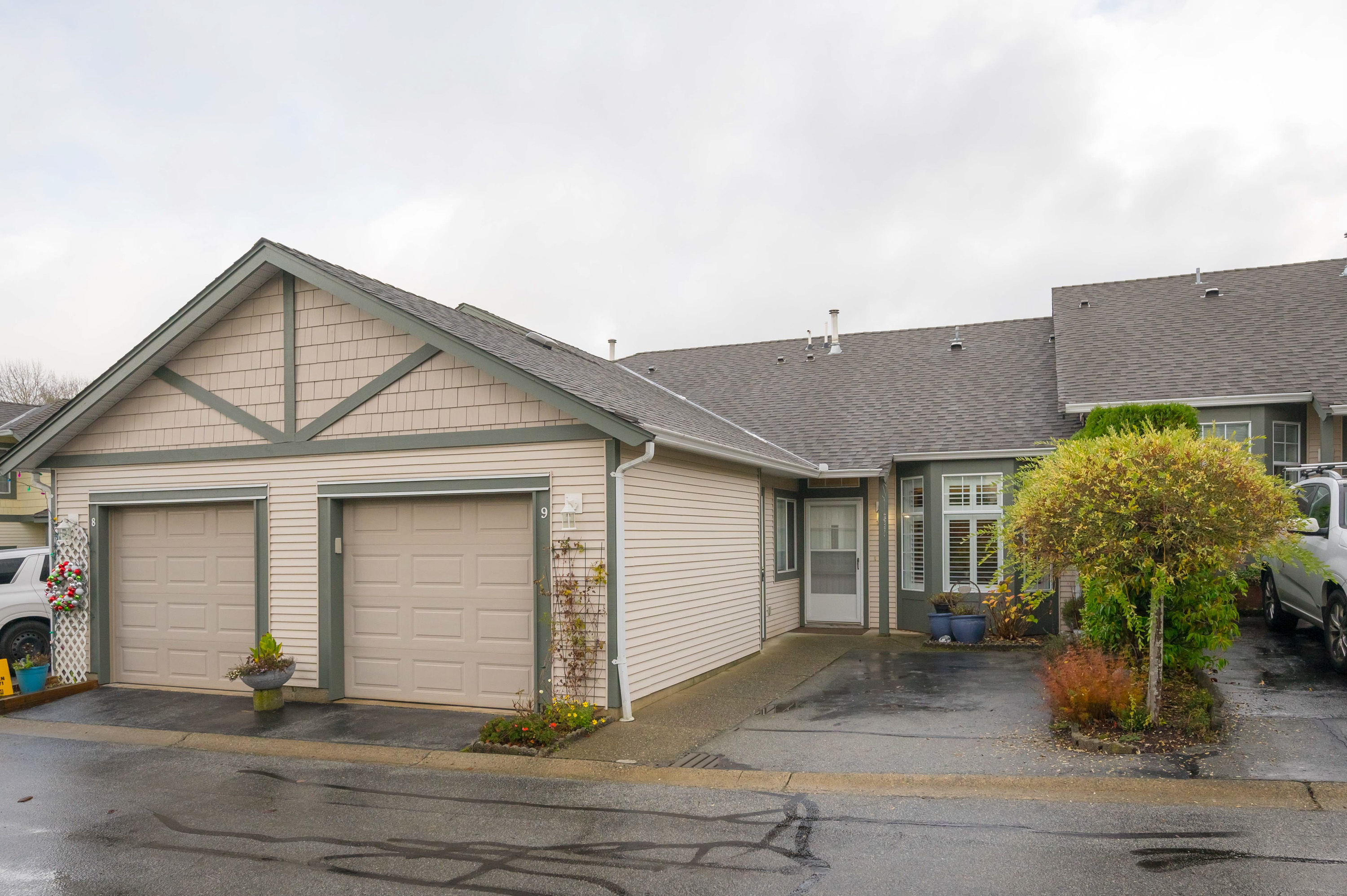 9 - 9012 Walnut Grove Drive, Langley