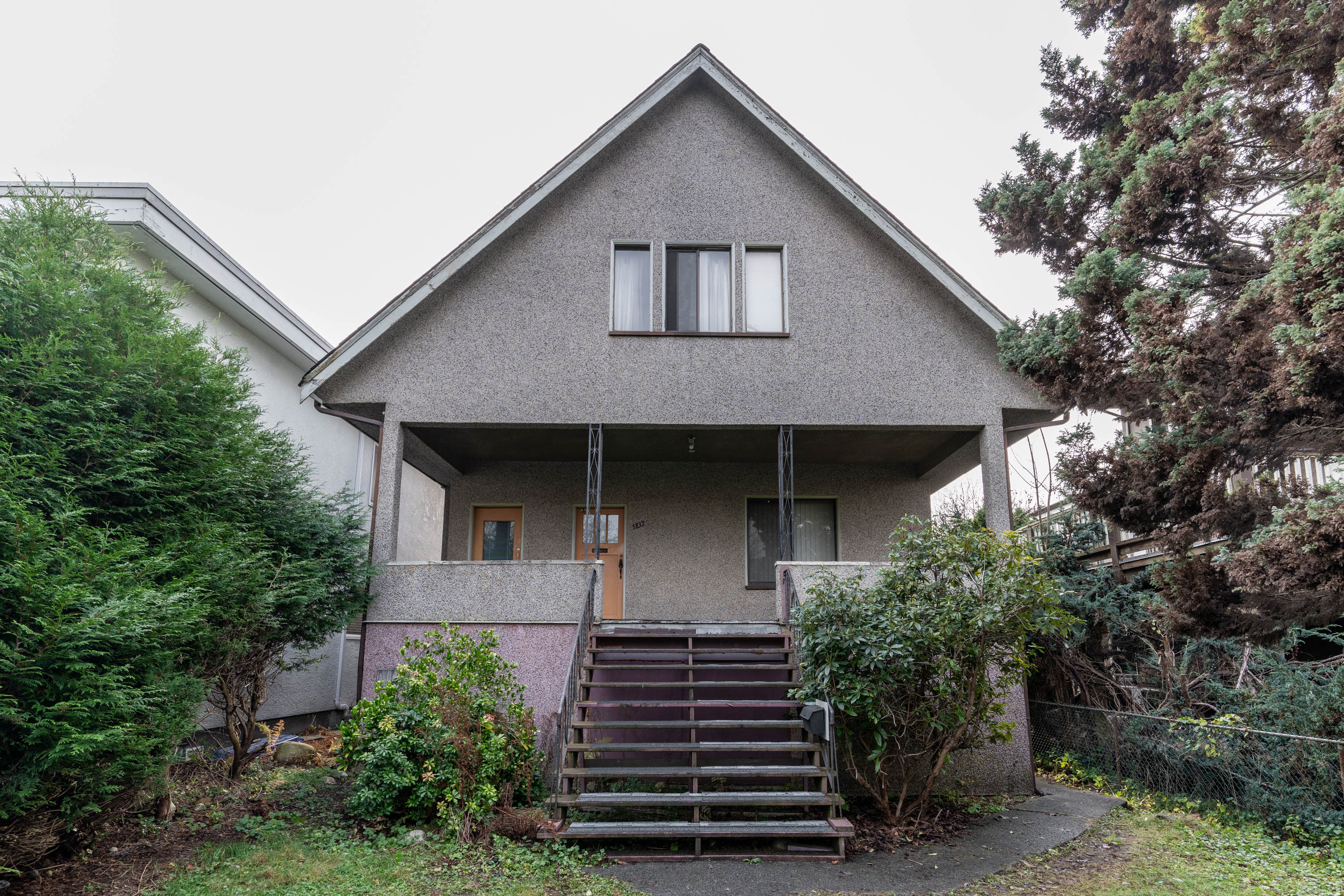 1832 Napier Street, Vancouver