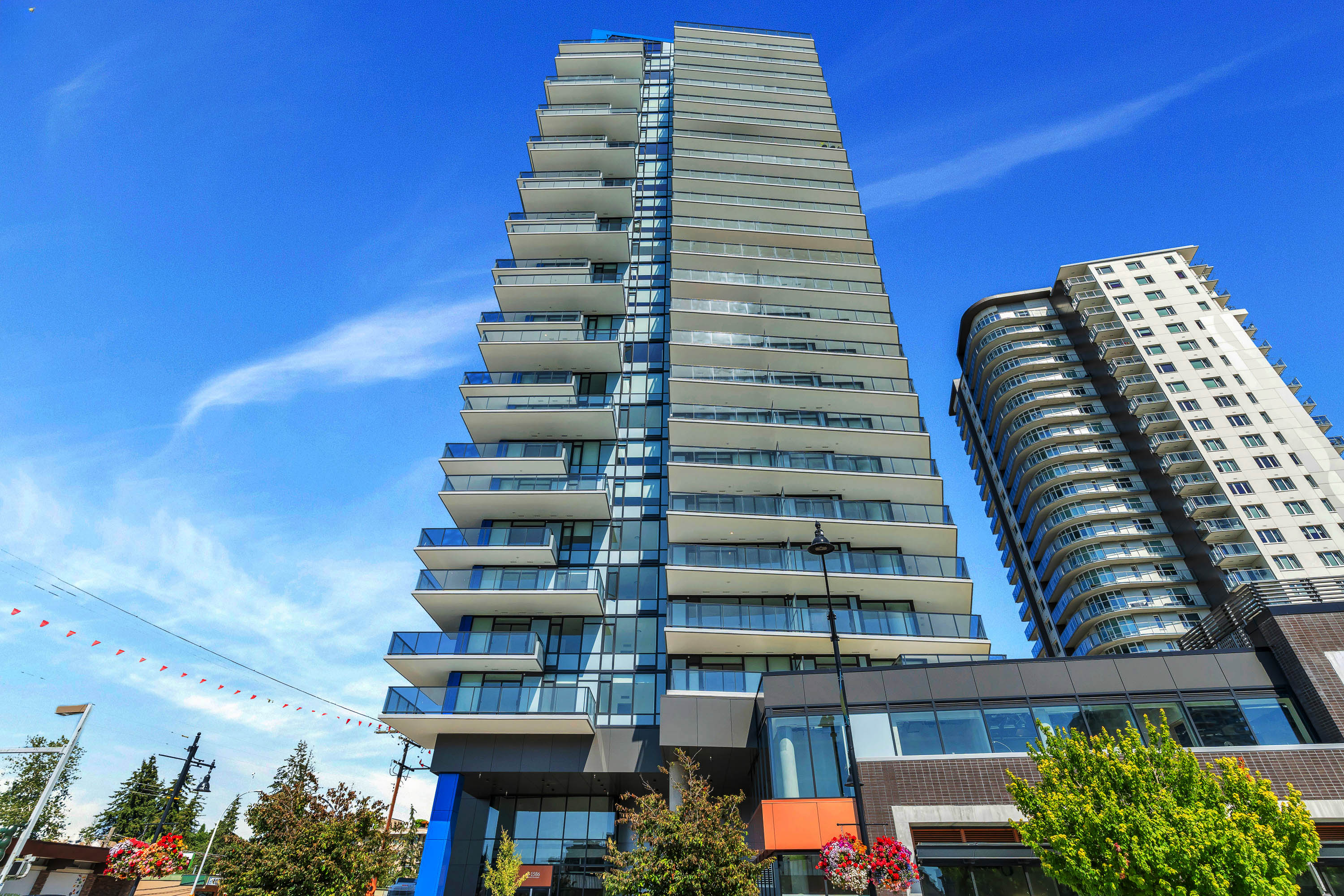 1402 - 1588 Johnston Road, White Rock